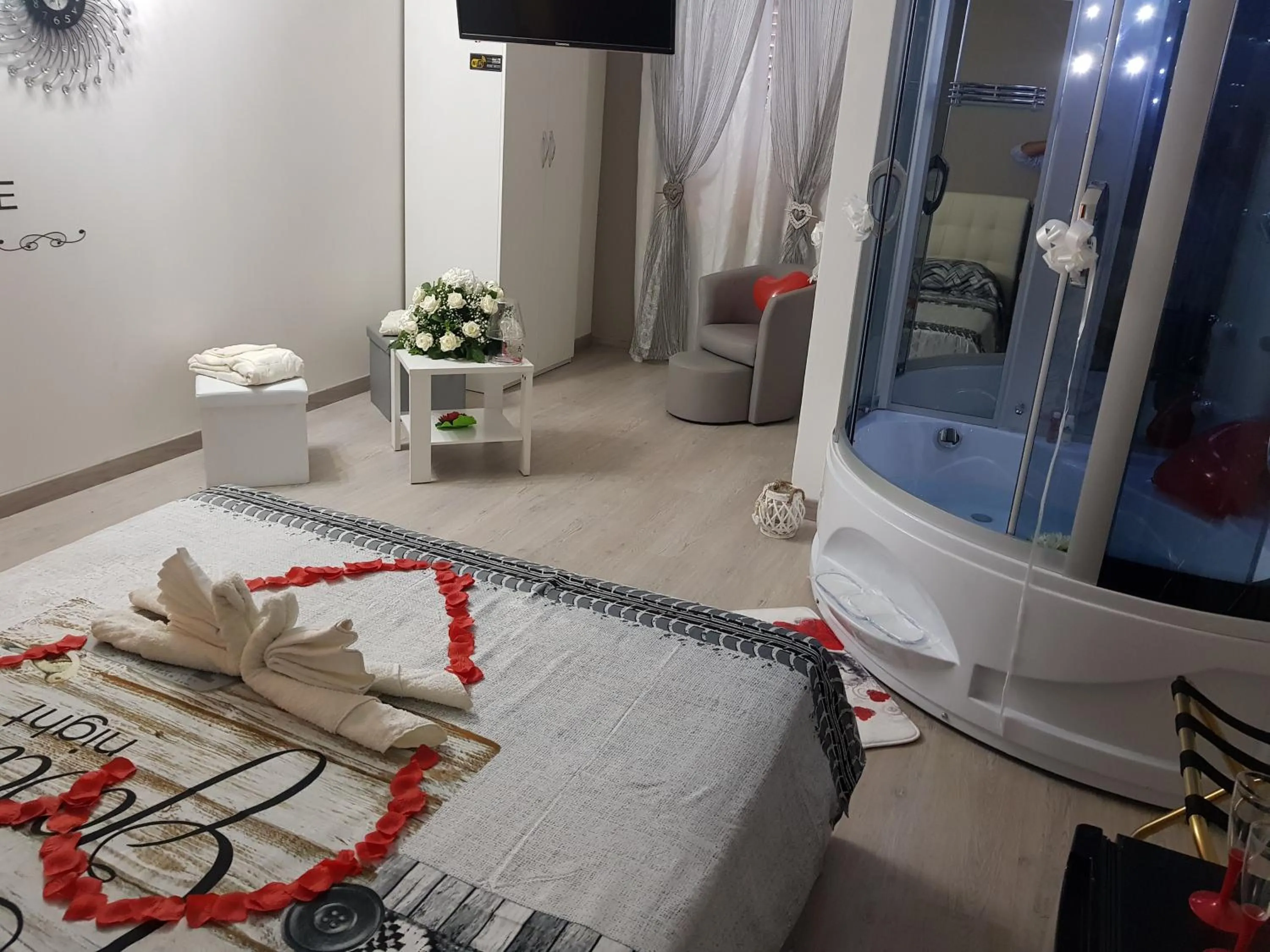 Photo of the whole room, Bed in La Casa Dei Sogni