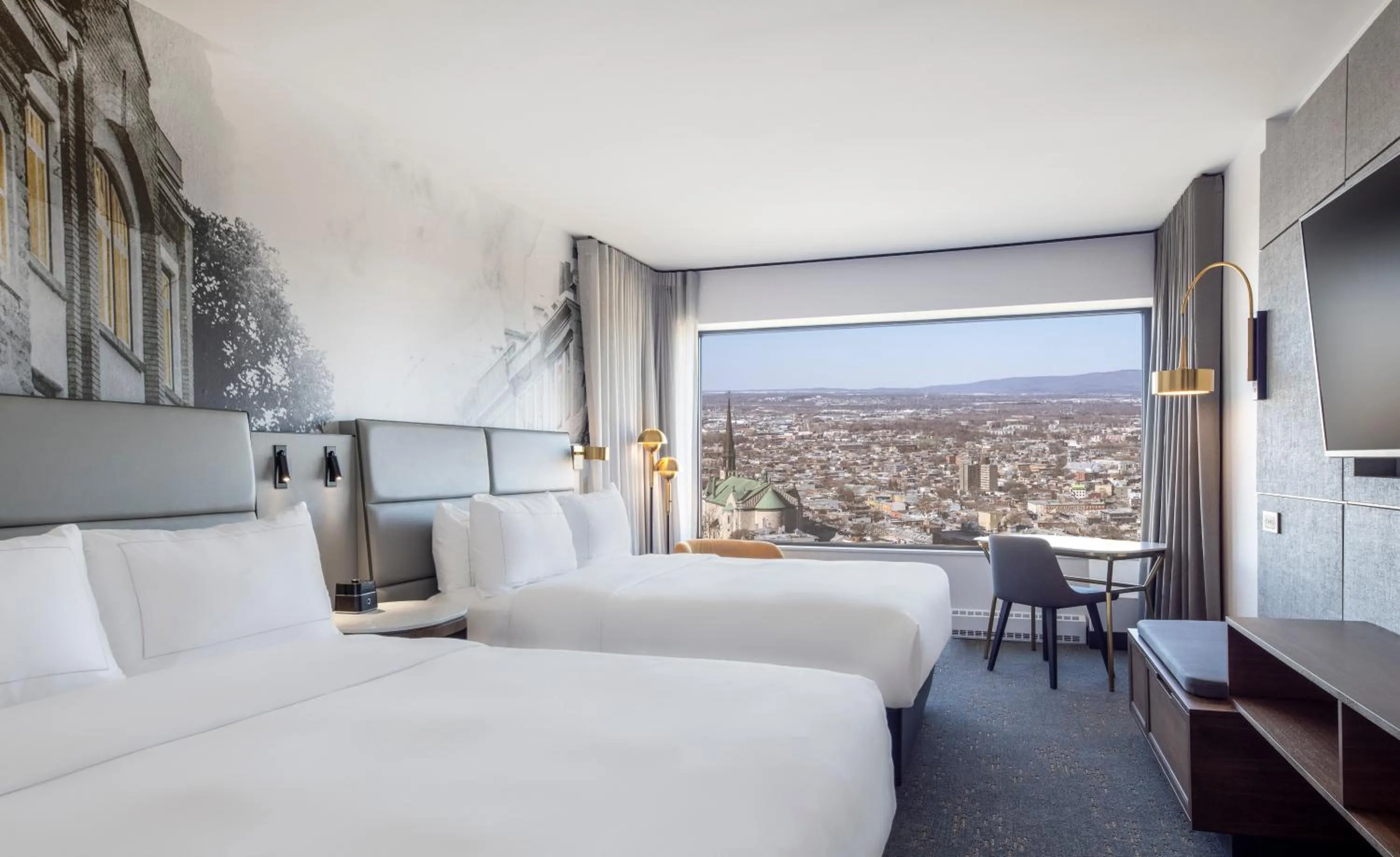 Bed in Hilton Quebec