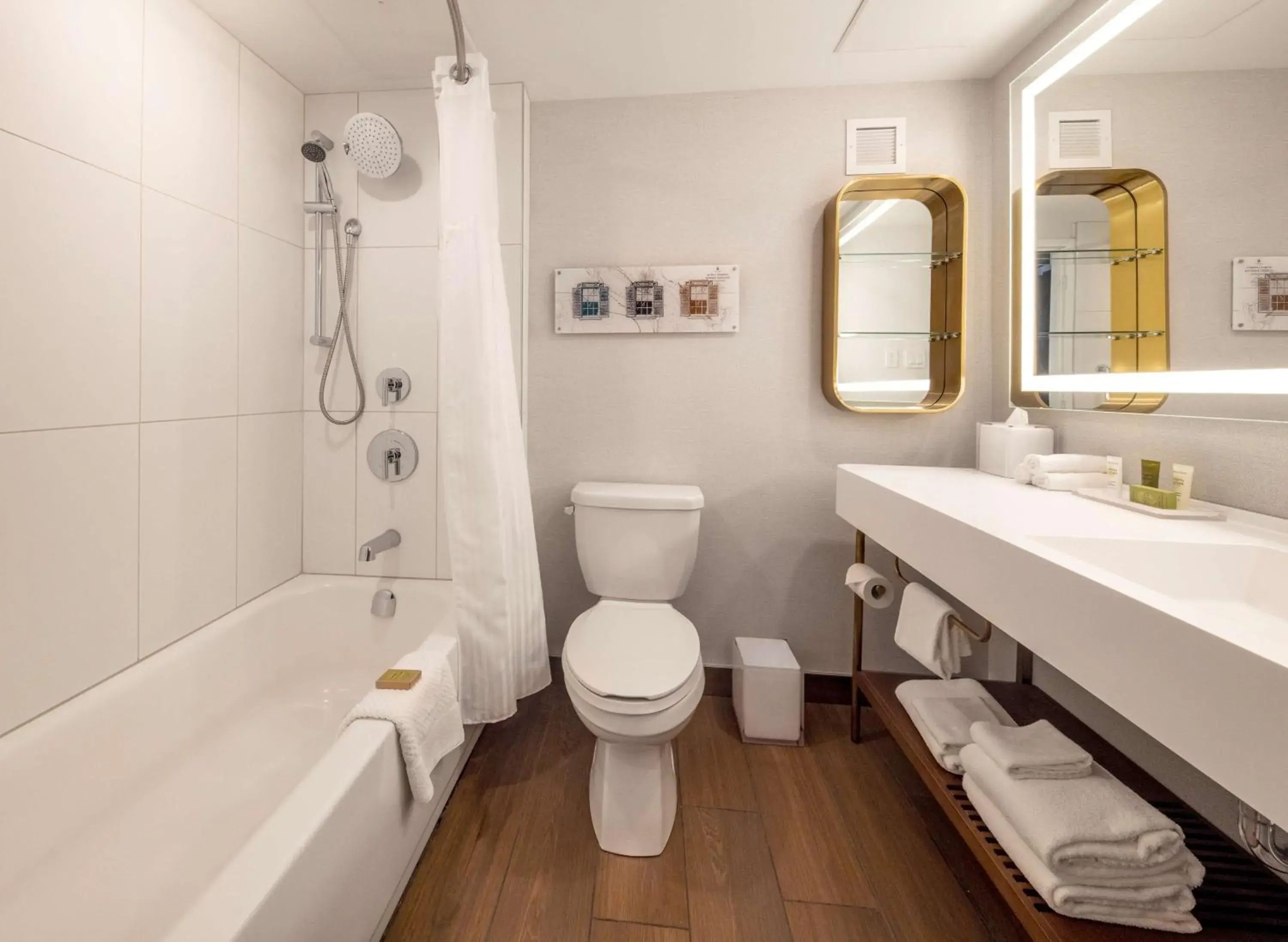 Bathroom in Hilton Quebec Bathroom in Hilton Quebec