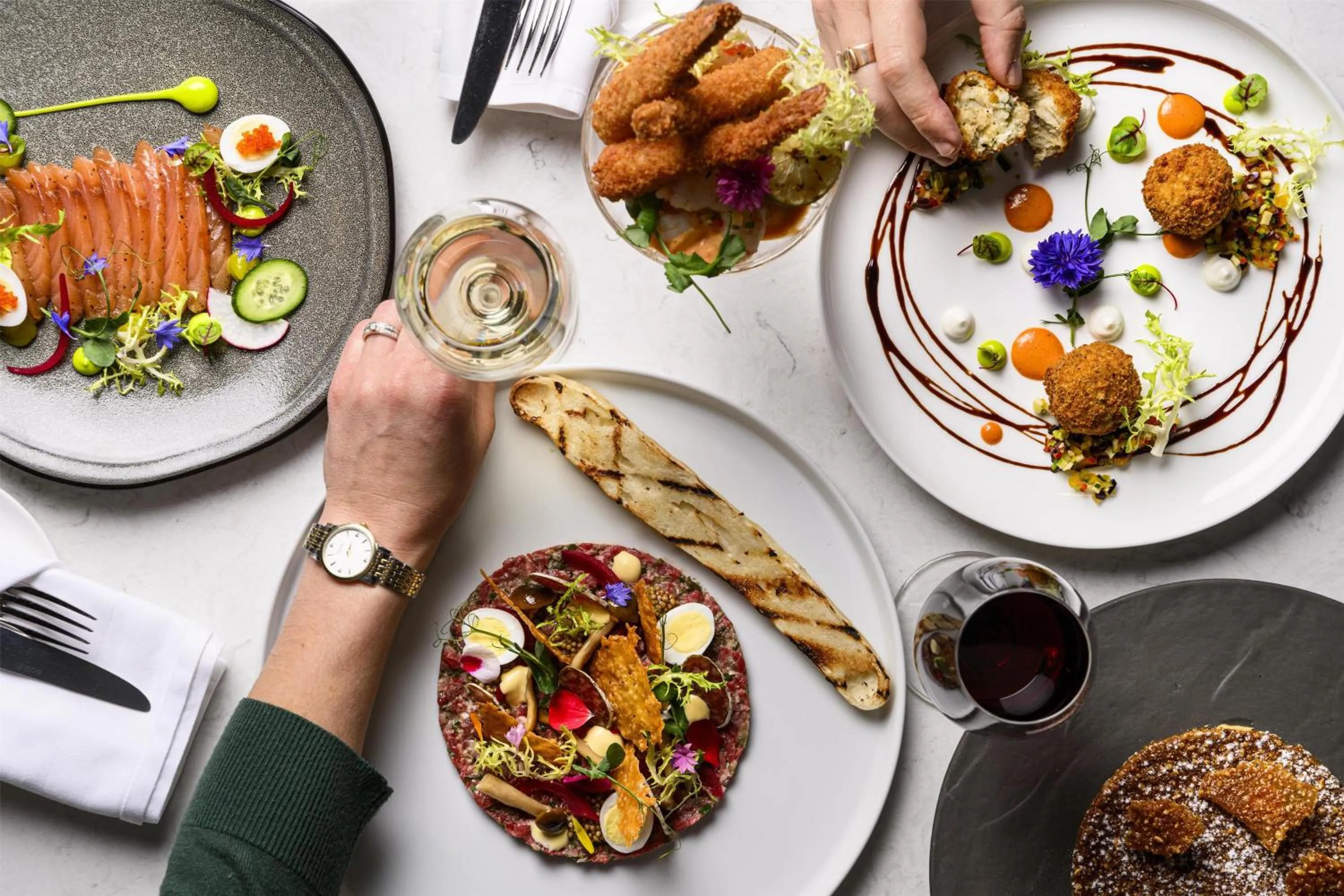 Restaurant/places to eat in Hilton Quebec