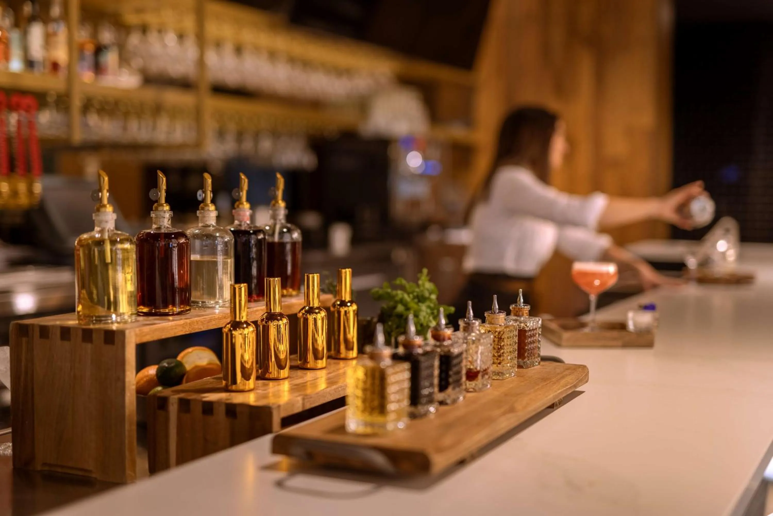 Lounge or bar in Hilton Quebec