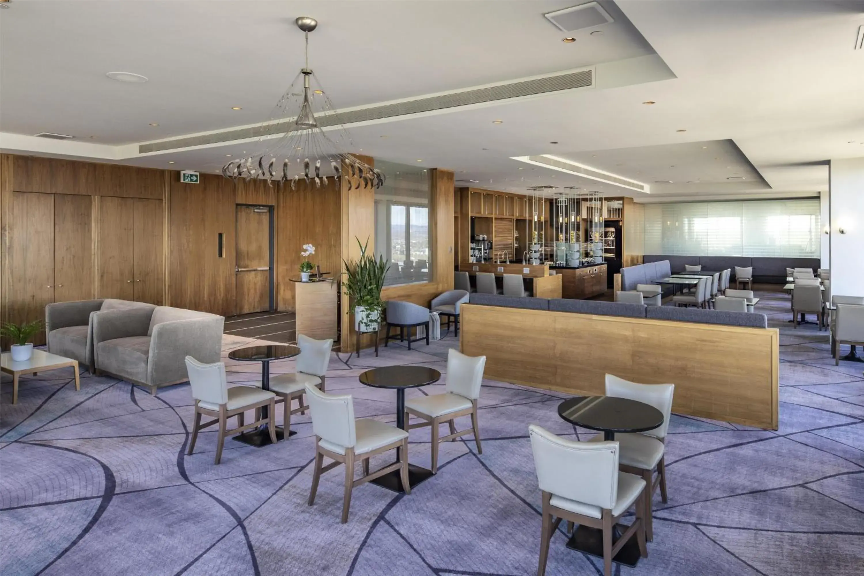 Restaurant/places to eat in Hilton Quebec Restaurant/places to eat in Hilton Quebec