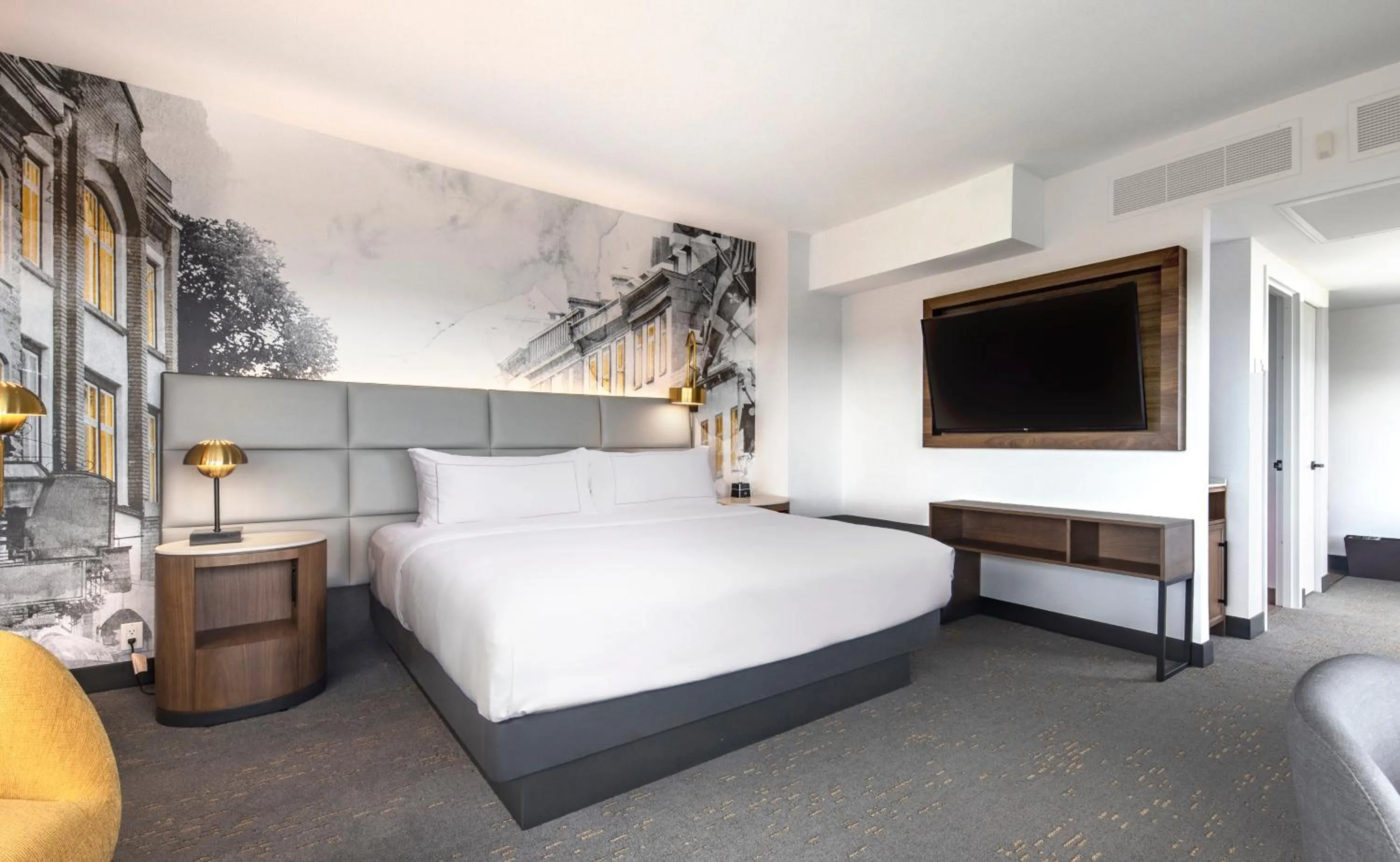 Bed in Hilton Quebec