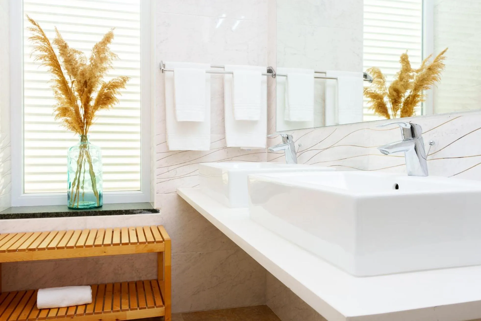 Bathroom in Golden Apartments