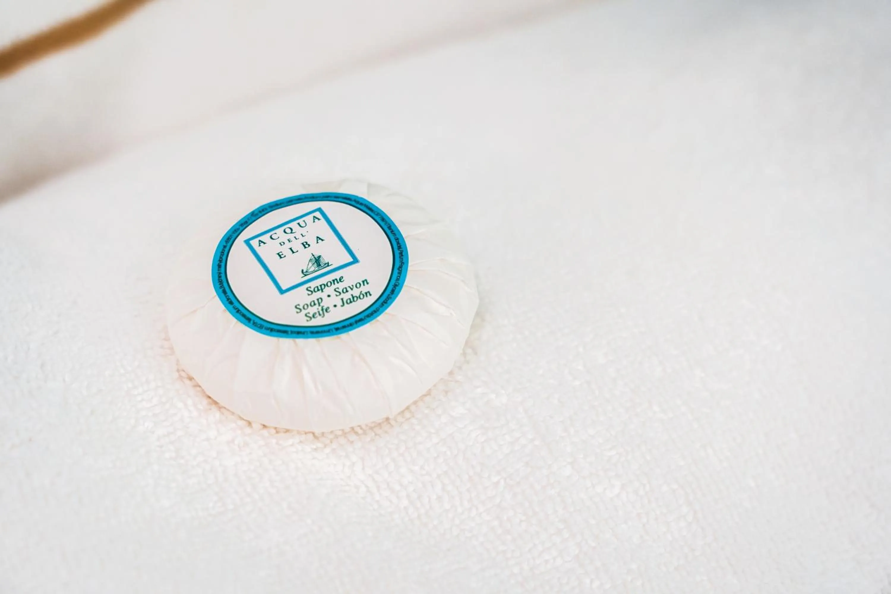 Bathroom, Bed in Golden Apartments