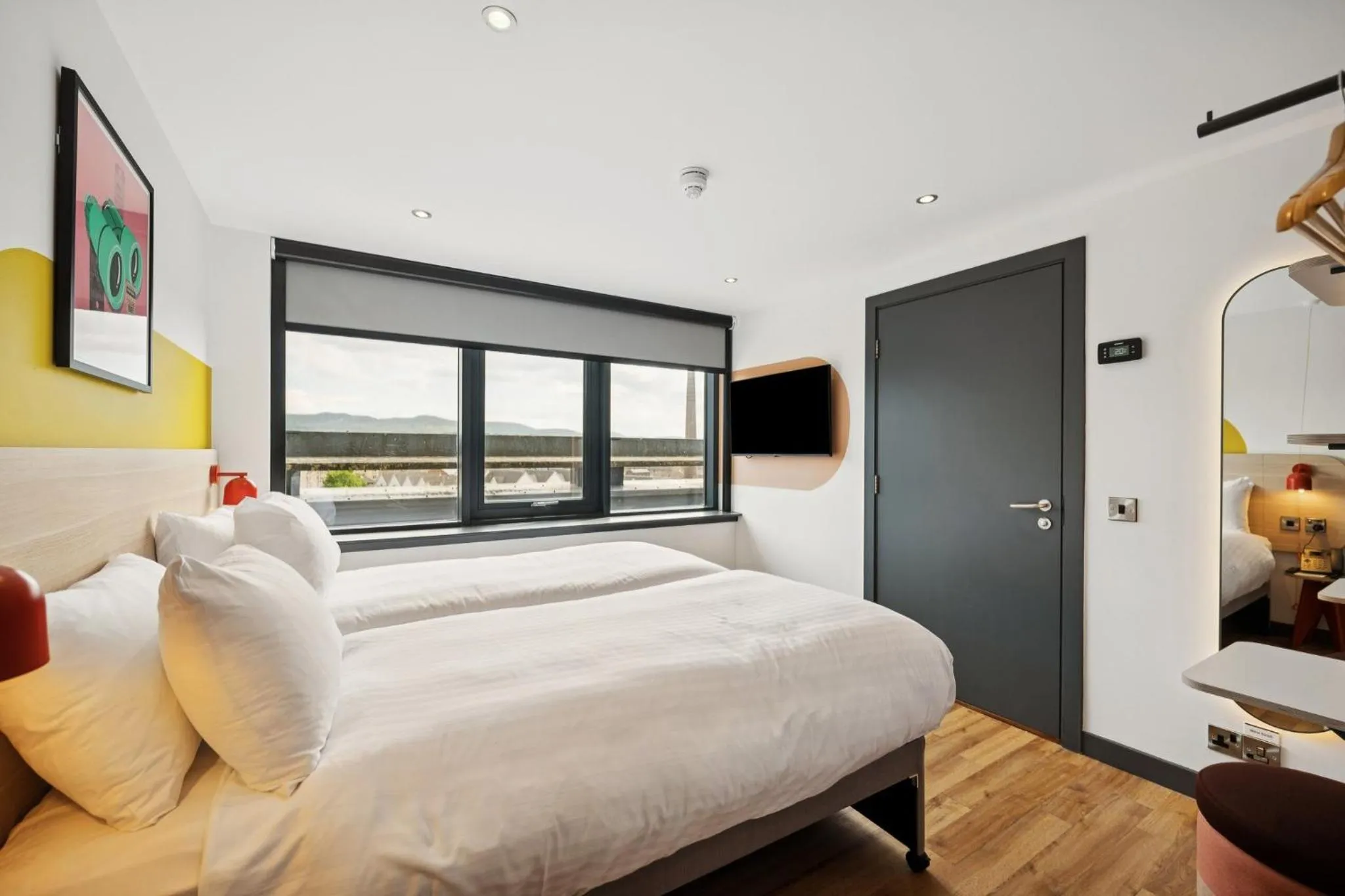 Photo of the whole room, Bed in Garner Hotel Edinburgh - Haymarket by IHG