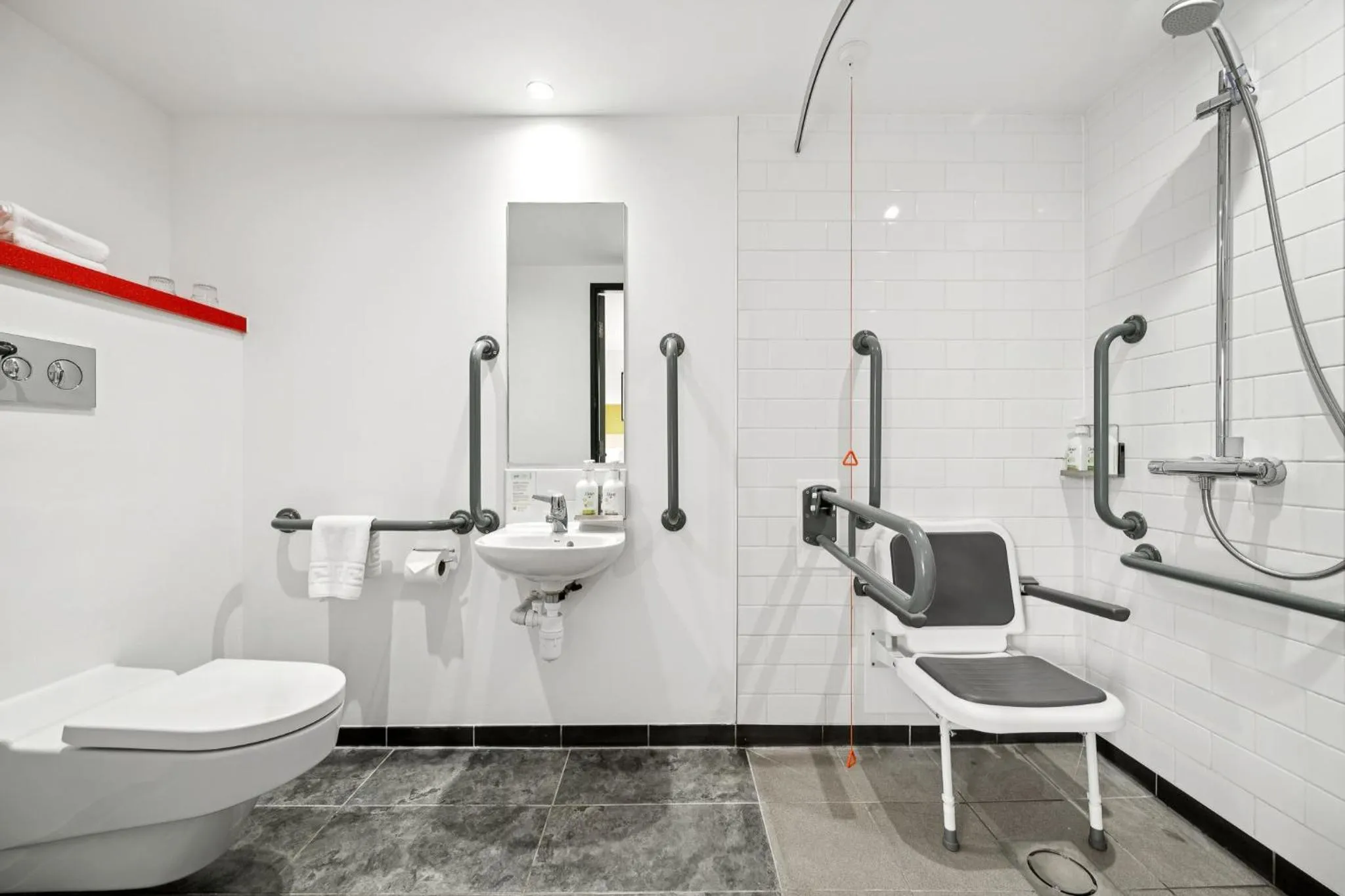 Photo of the whole room in Garner Hotel Edinburgh - Haymarket by IHG