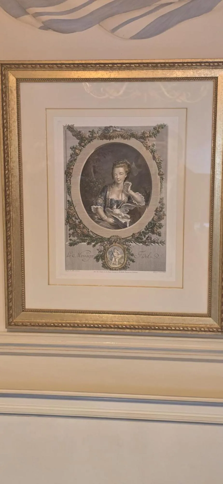 Decorative detail in Les Jardins d'Anaïs