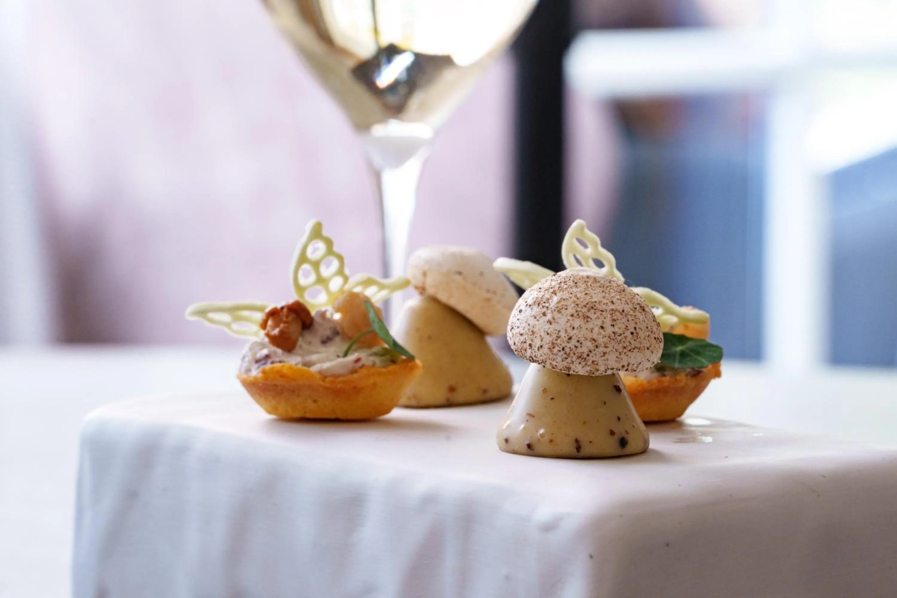 Restaurant/places to eat in Les Jardins d'Anaïs