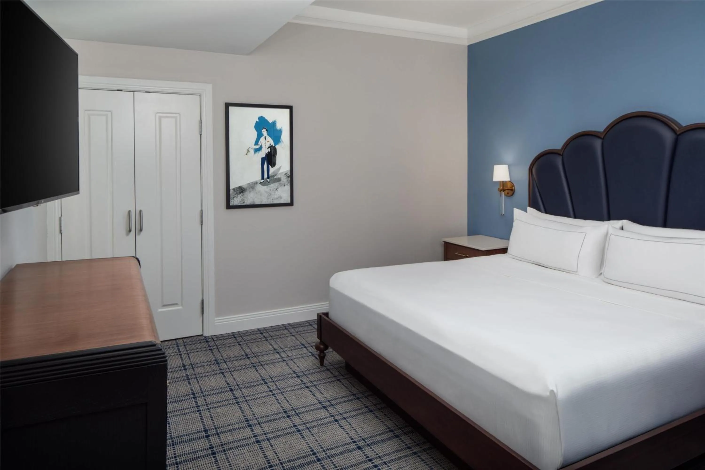 Bed in The Skirvin Hilton Oklahoma City