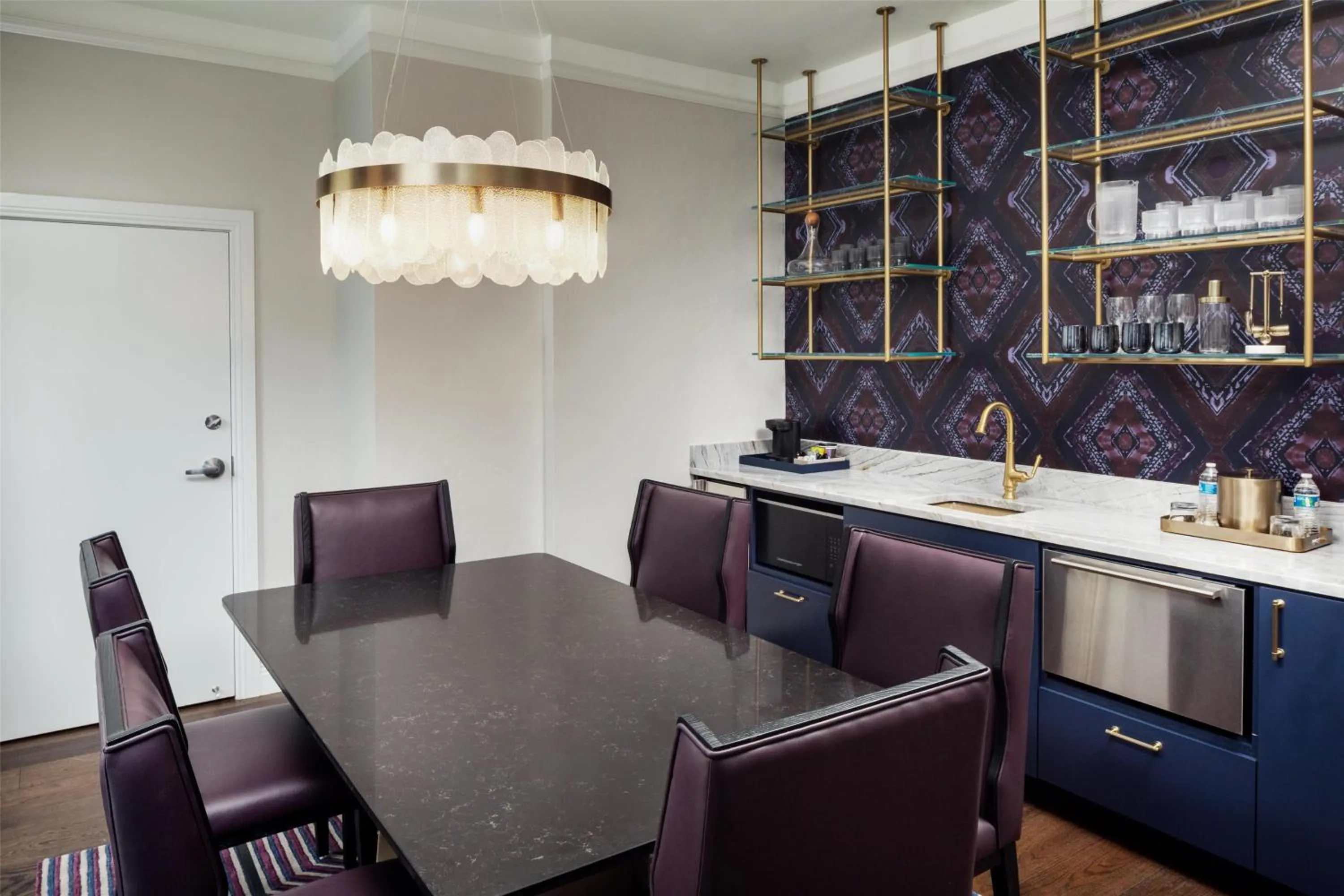 Living room in The Skirvin Hilton Oklahoma City