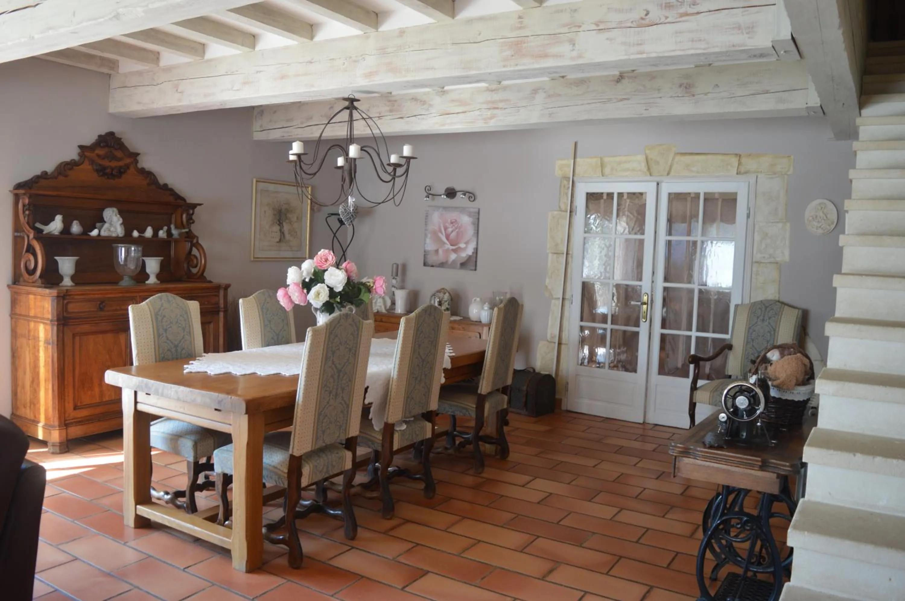 Dining area in La Bastide Des Oliviers