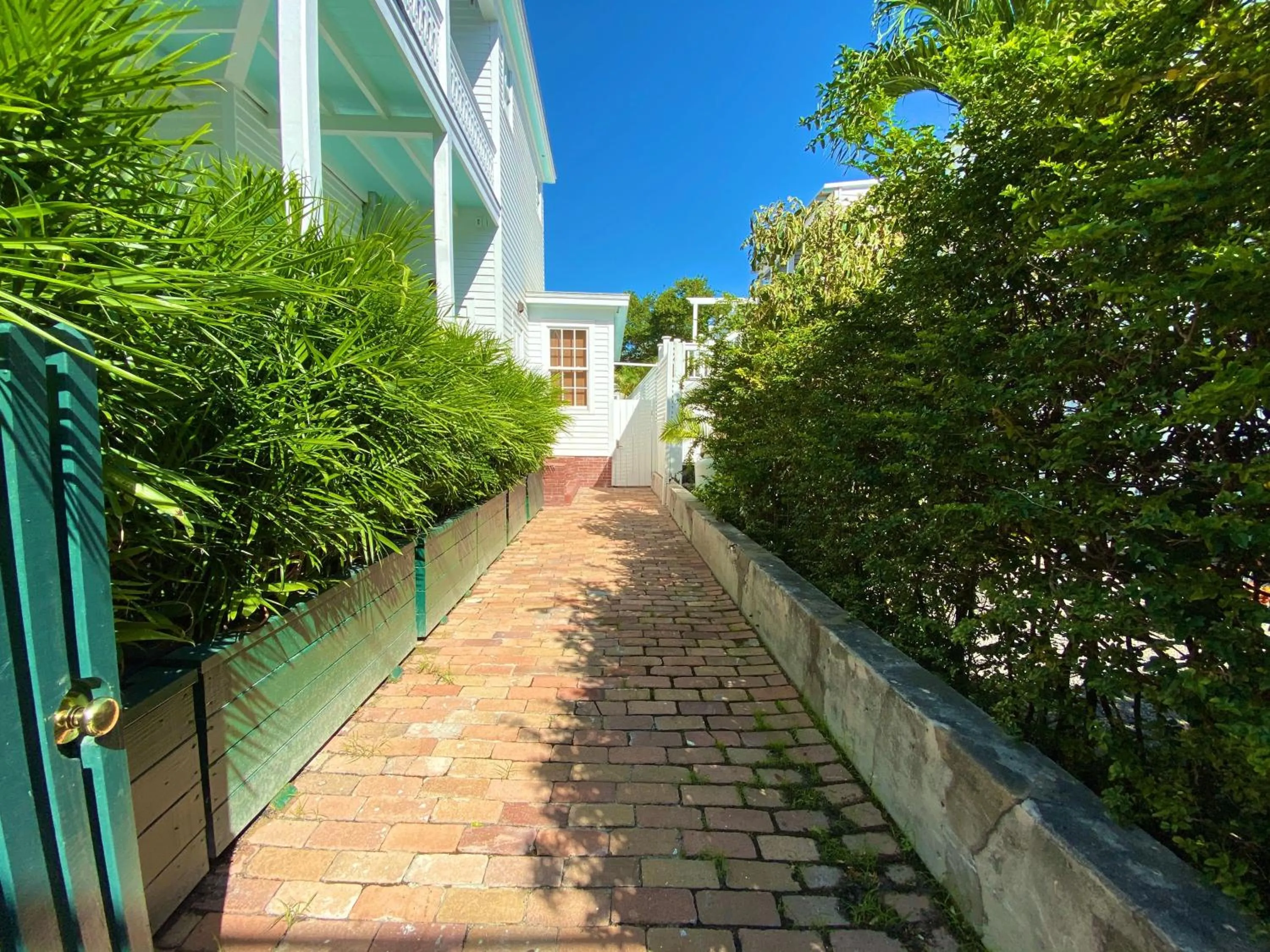 The Bartlum-Luxurious Studio