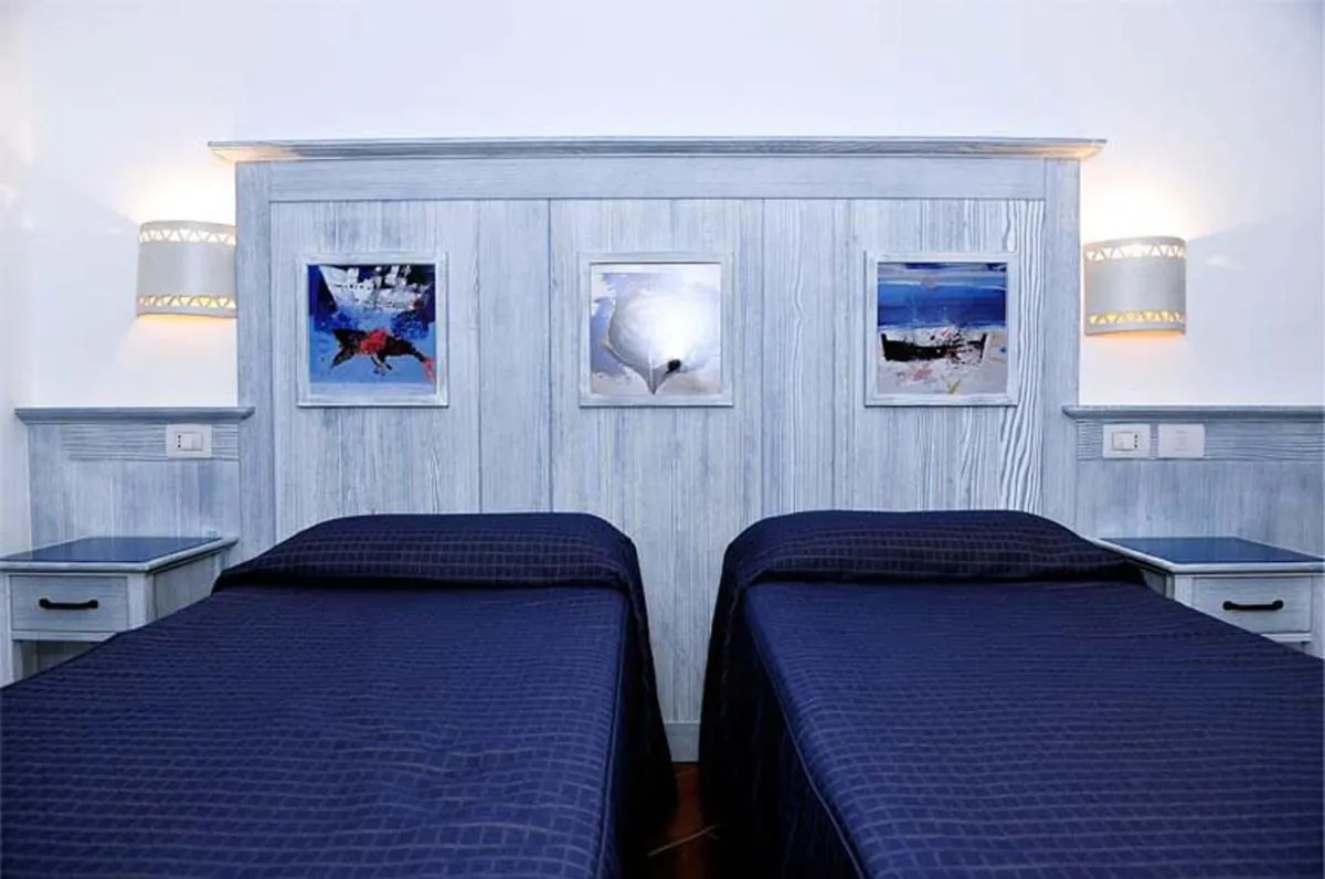 Photo of the whole room, Bed in Resort Cala La Luna