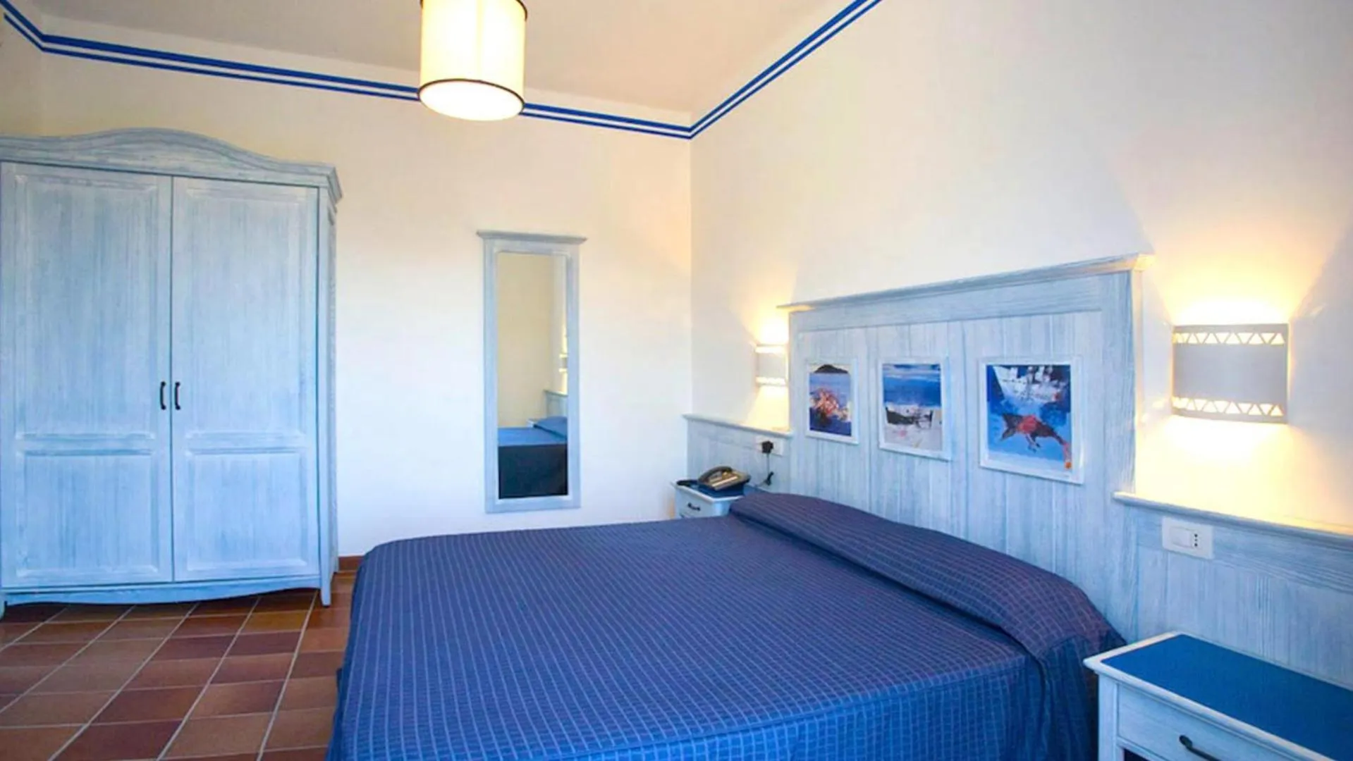 Bed in Resort Cala La Luna