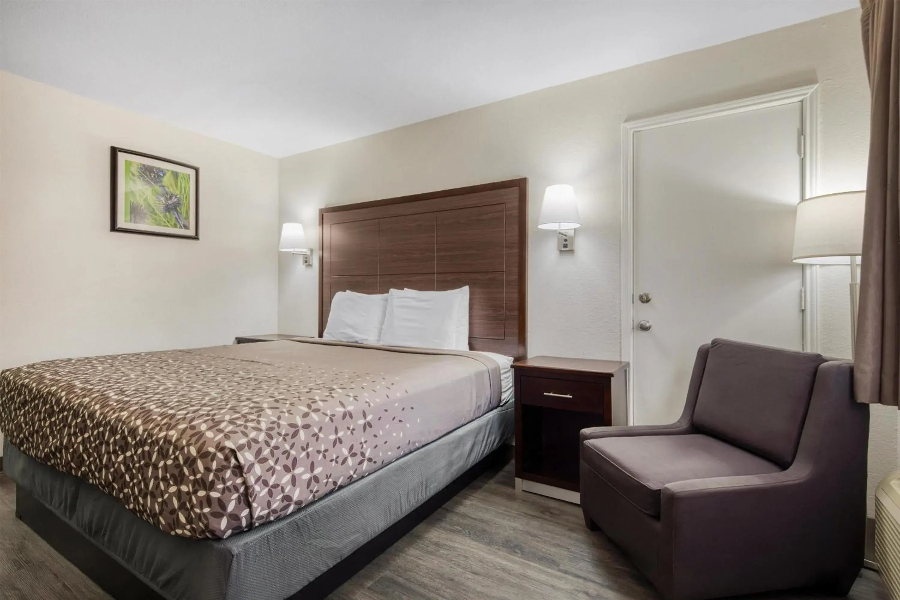 King Room - Non-Smoking in SureStay Hotel by Best Western Terrell King Room - Non-Smoking in SureStay Hotel by Best Western Terrell