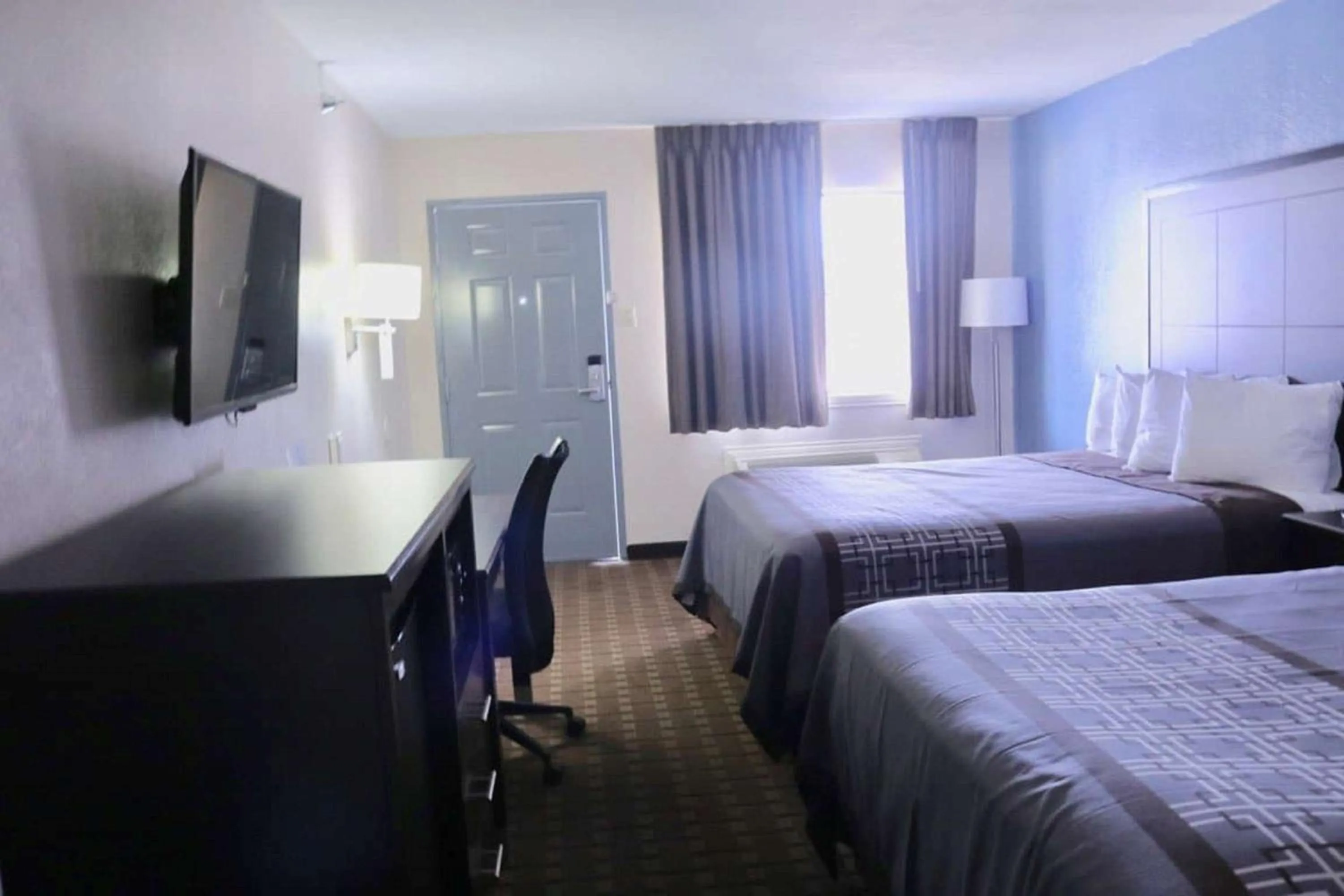 Bedroom, Bed in SureStay Hotel by Best Western Terrell