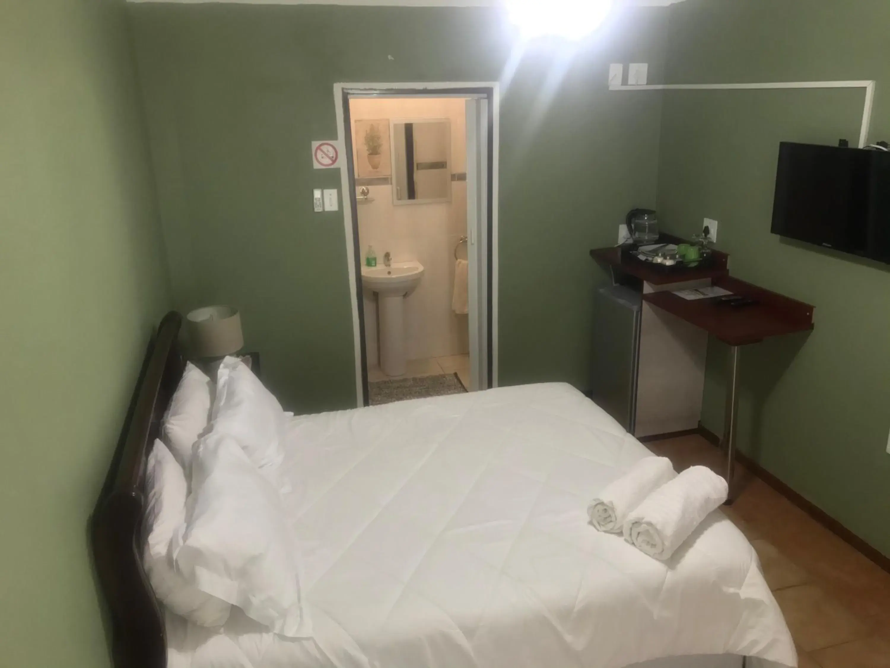 Standard Double Room in Ankuweni Guest house Standard Double Room in Ankuweni Guest house