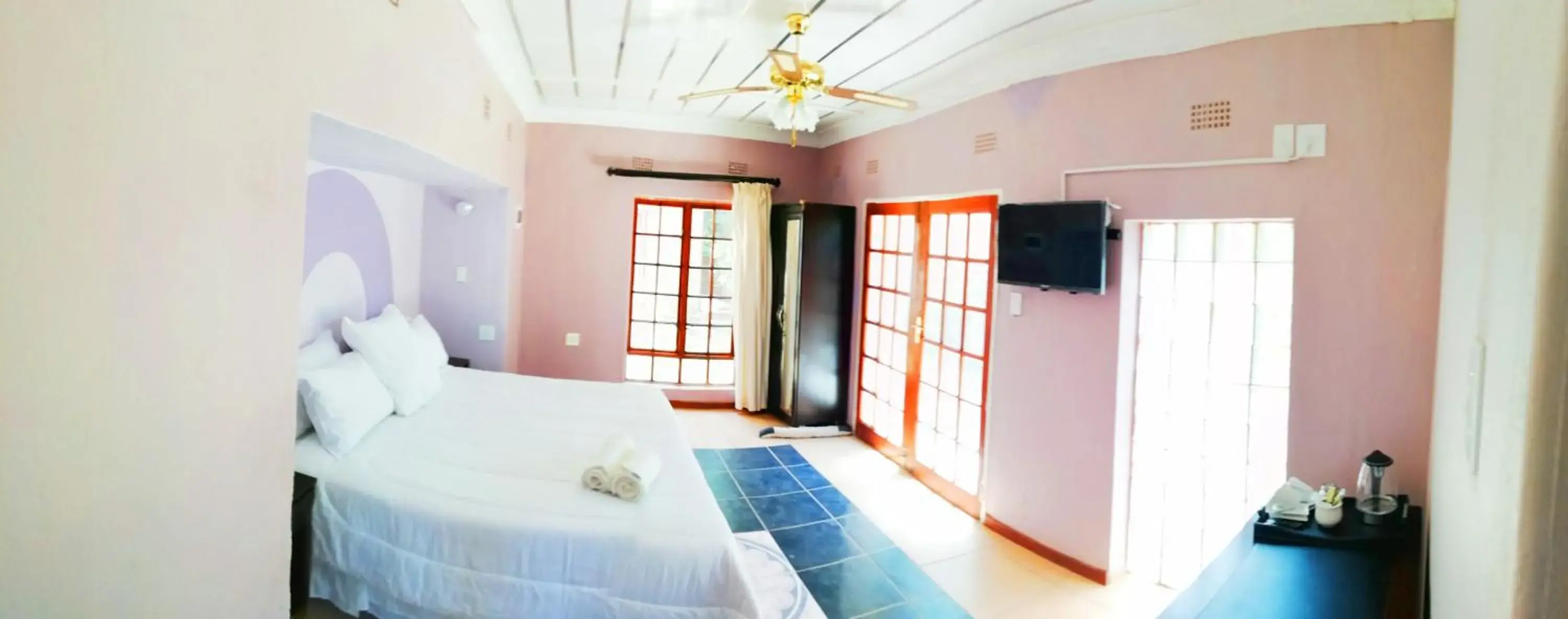 Double or Twin Room - Disability Access in Ankuweni Guest house Double or Twin Room - Disability Access in Ankuweni Guest house