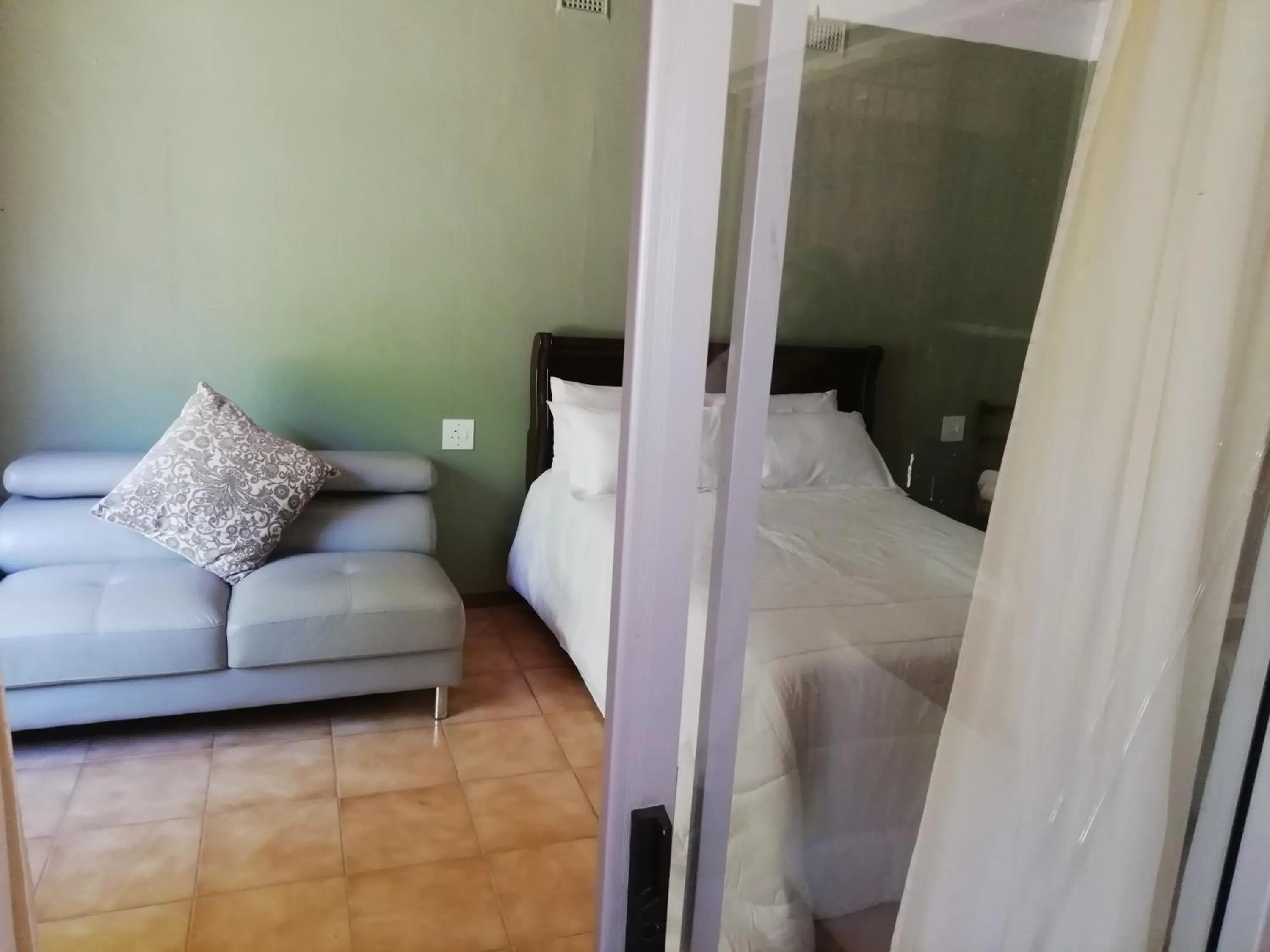 Ankuweni Guest house