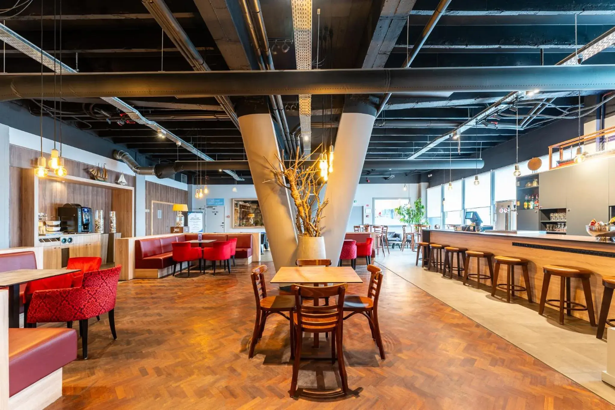 Lounge or bar in Antwerp Harbour Hotel Lounge or bar in Antwerp Harbour Hotel