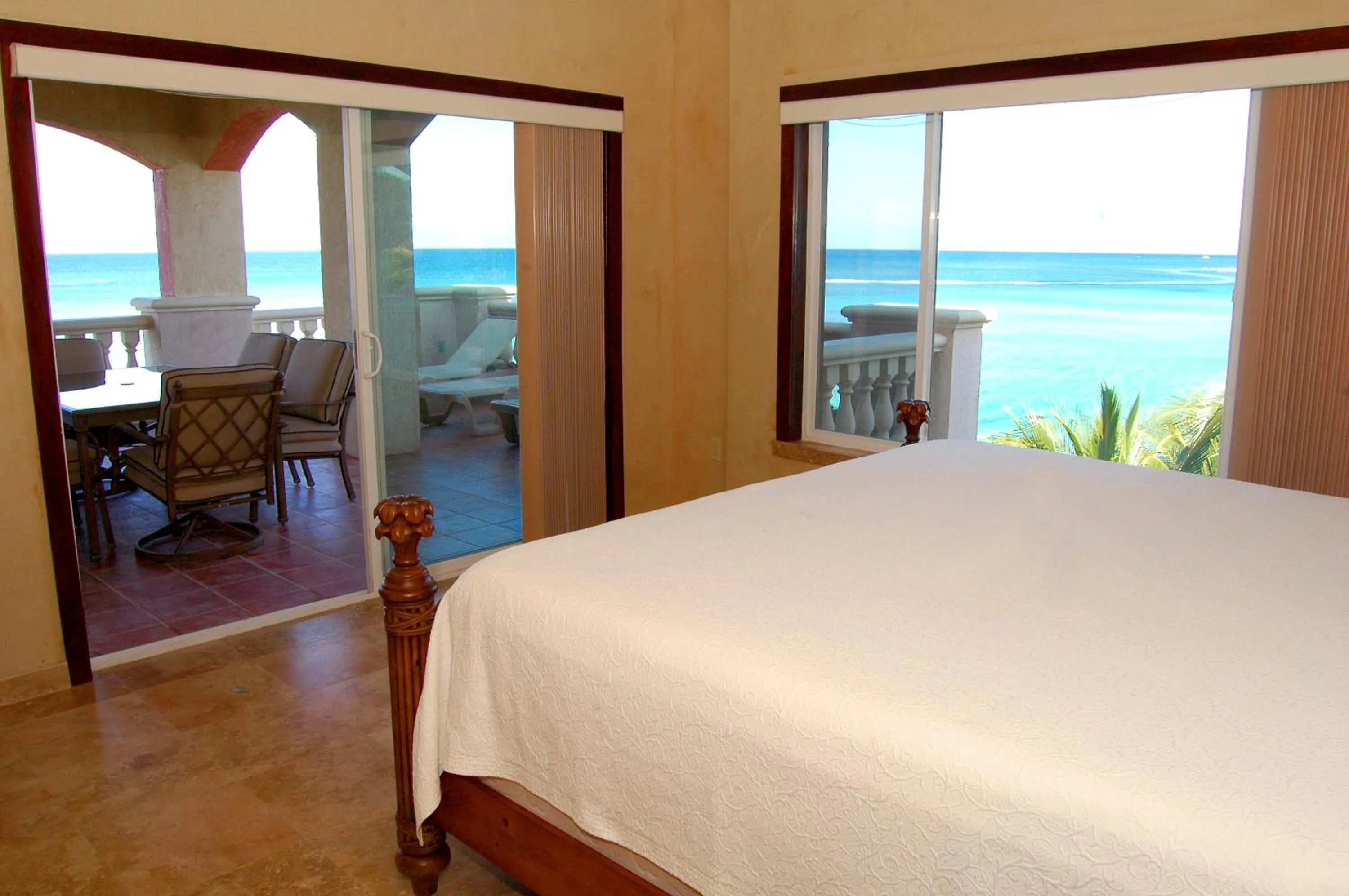 Photo of the whole room, Bed in Infinity Bay Spa & Beach Resort