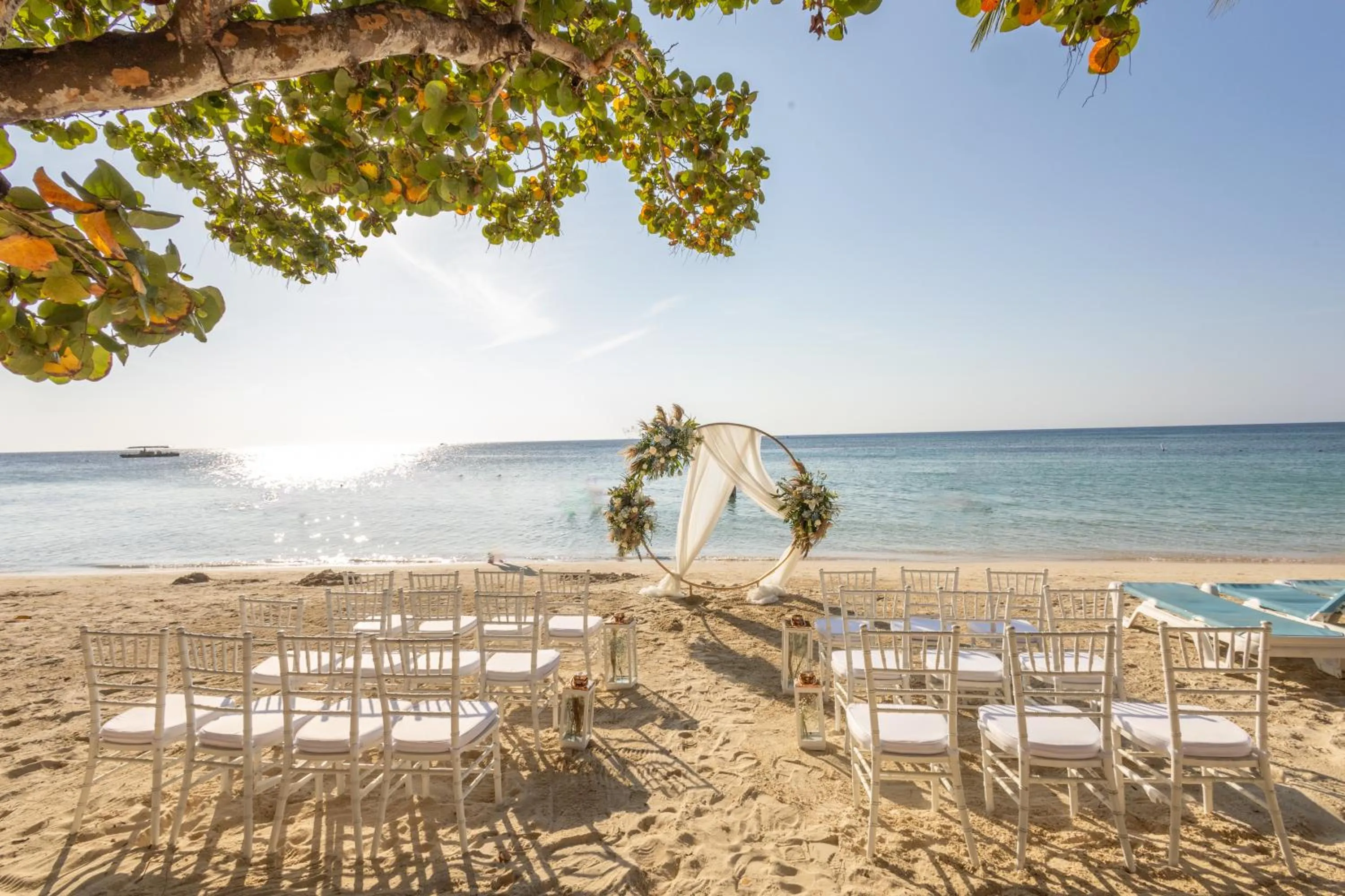 wedding in Infinity Bay Spa & Beach Resort