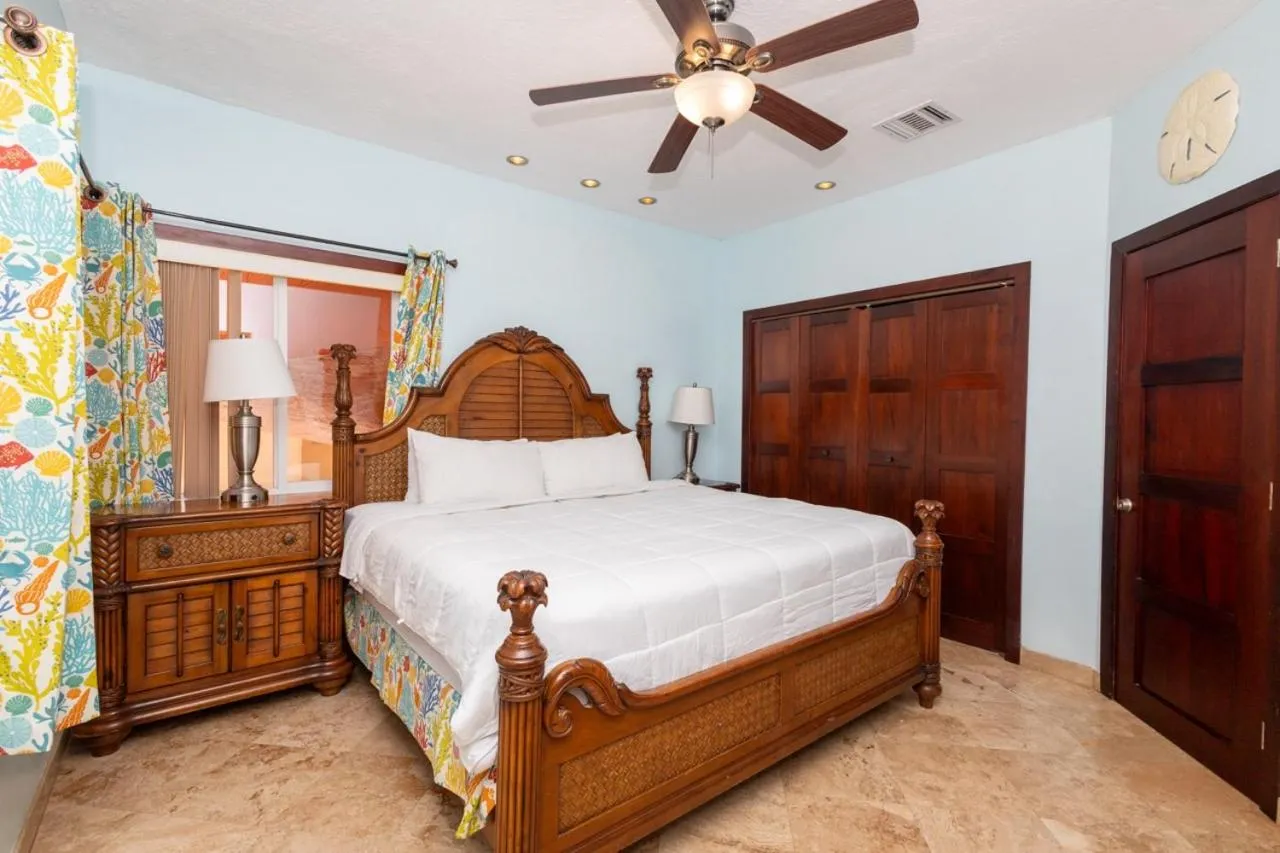 Bed in Infinity Bay Spa & Beach Resort