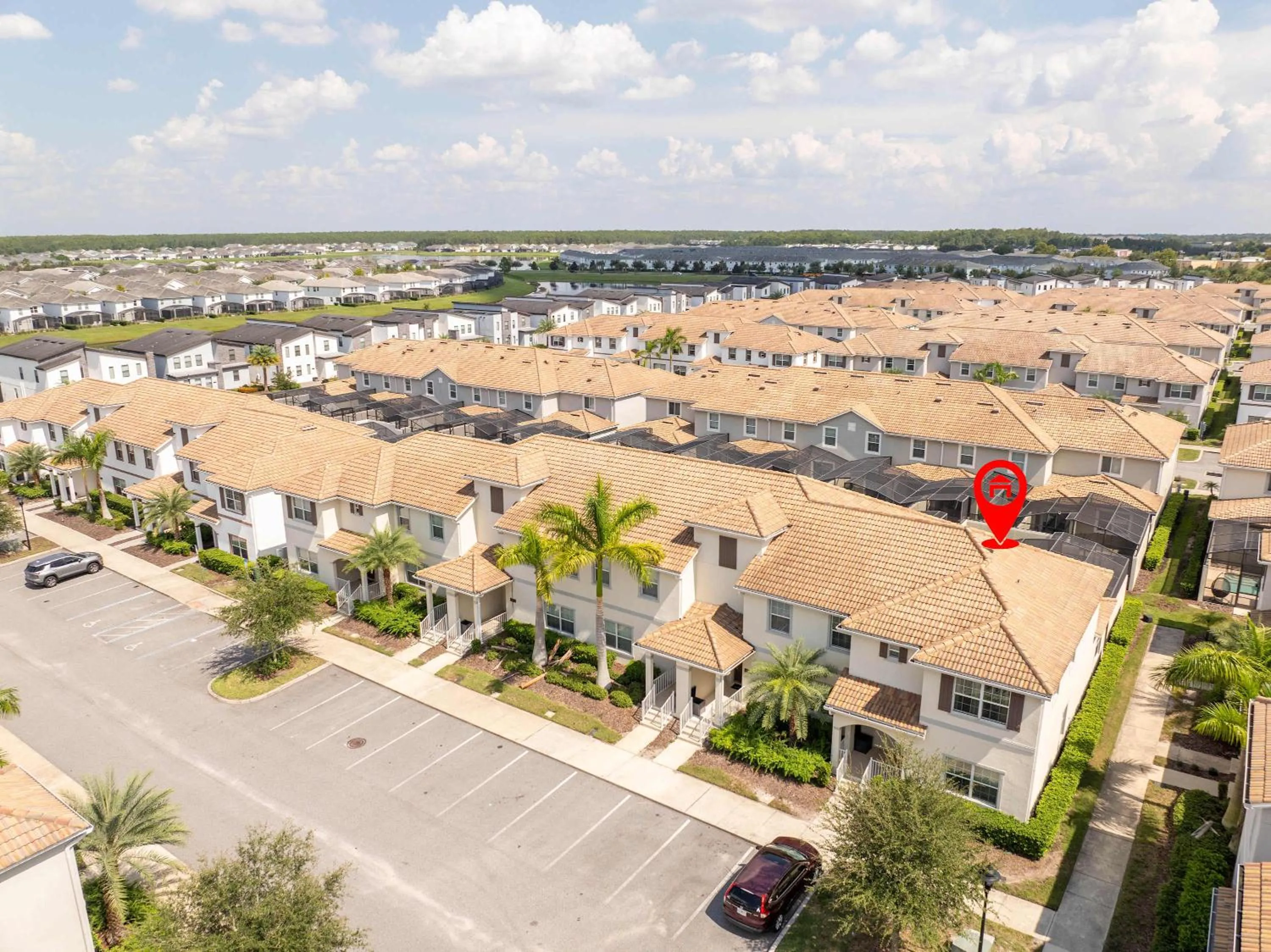 Stunning 5 Bd Home w/ Pool Close to Disney 4822