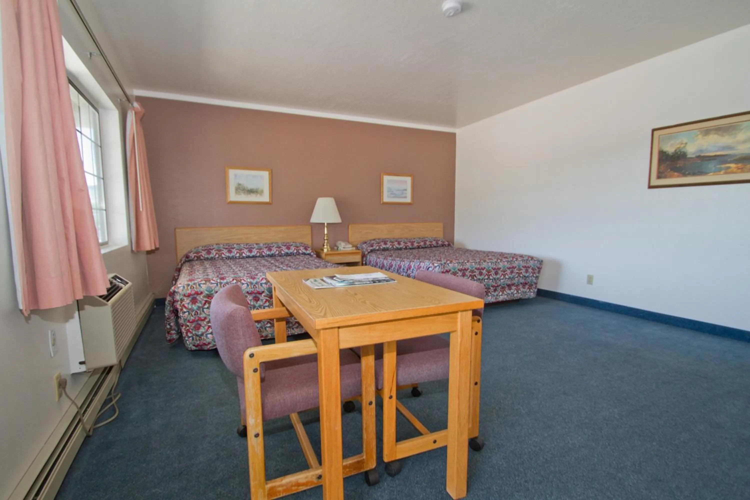 Photo of the whole room in Brooks St. Motor Inn