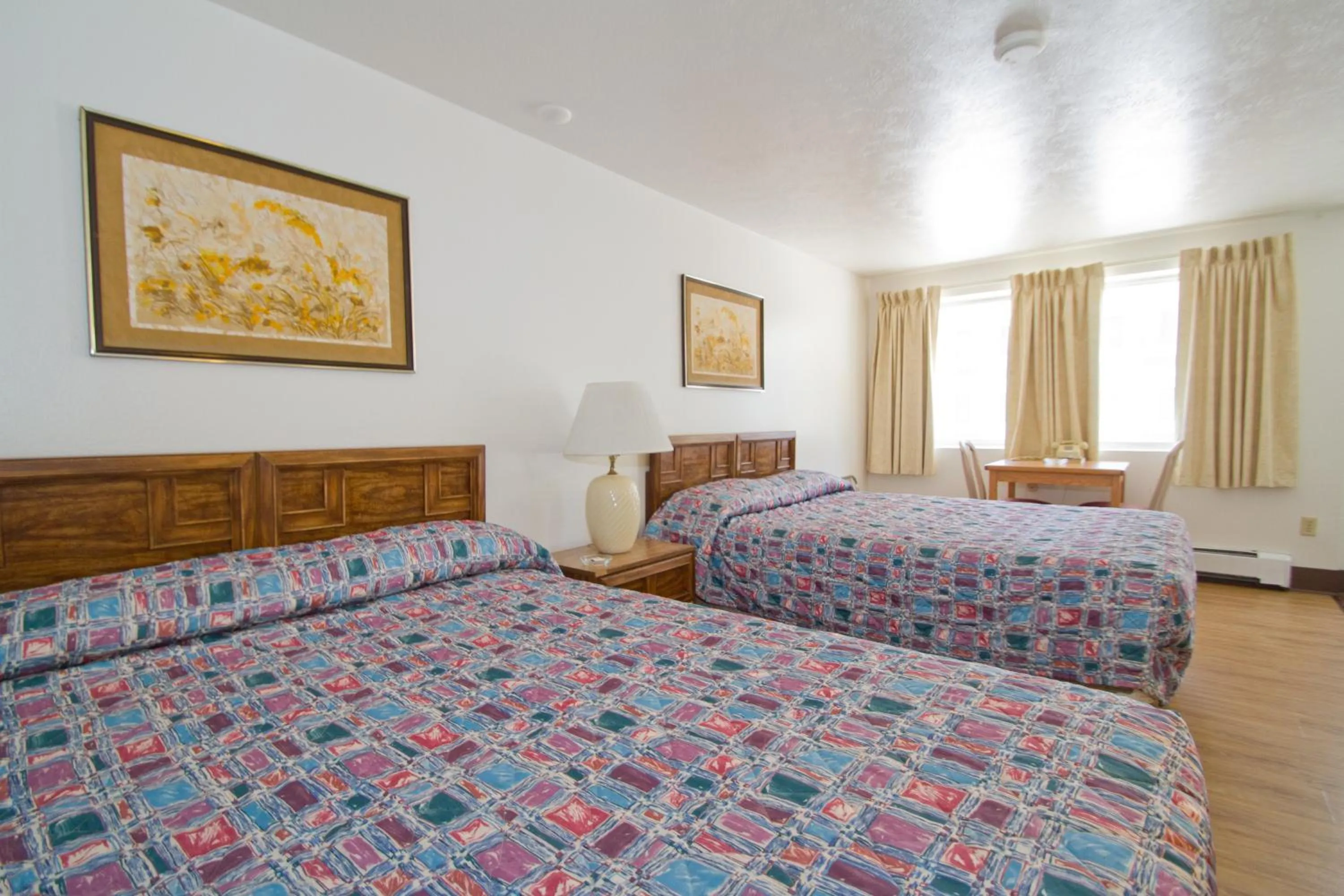 Photo of the whole room in Brooks St. Motor Inn