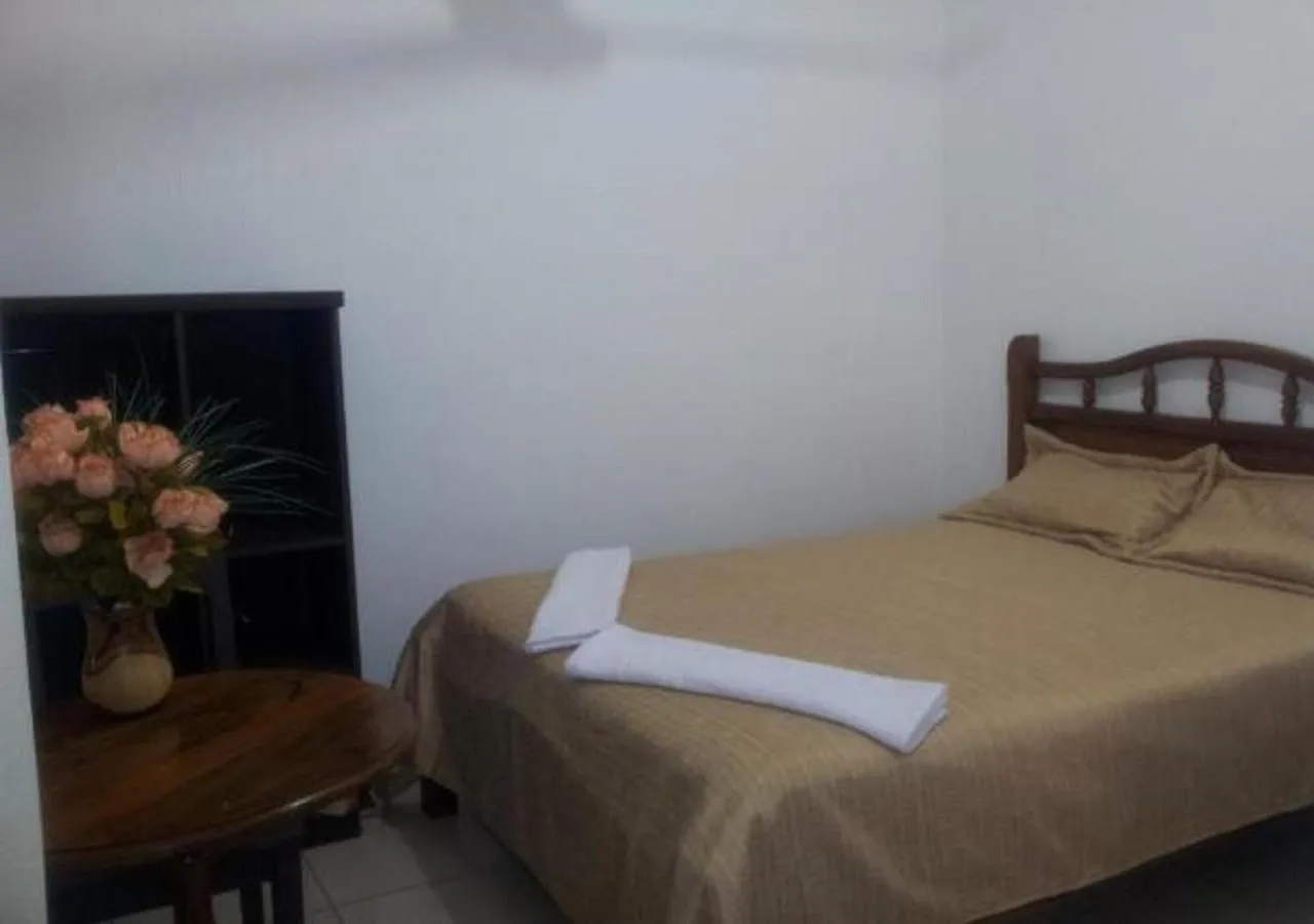 Triple Room with Private Bathroom in Residencial IKANDIRE ll