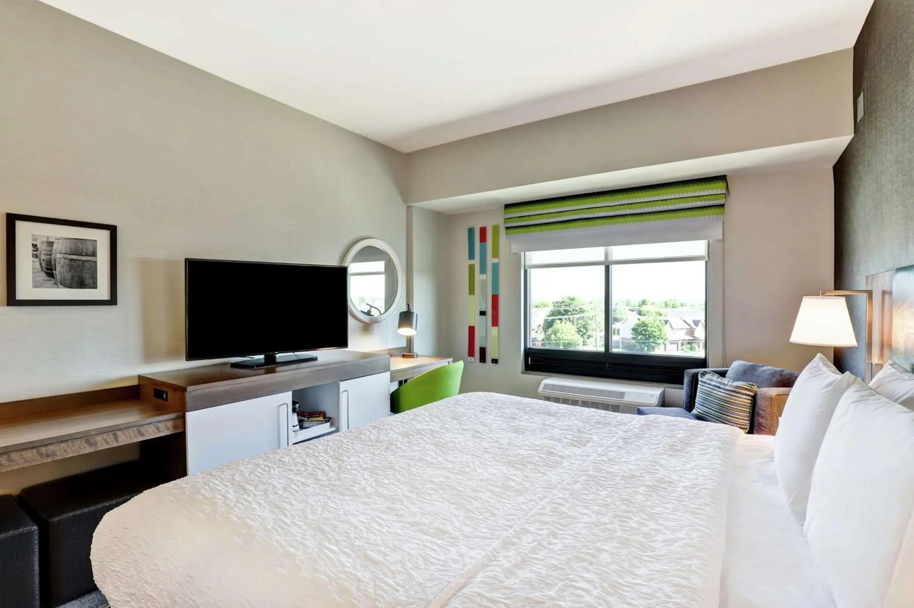 Bedroom, Bed in Hampton Inn Egg Harbor Township Atlantic City Bedroom, Bed in Hampton Inn Egg Harbor Township Atlantic City