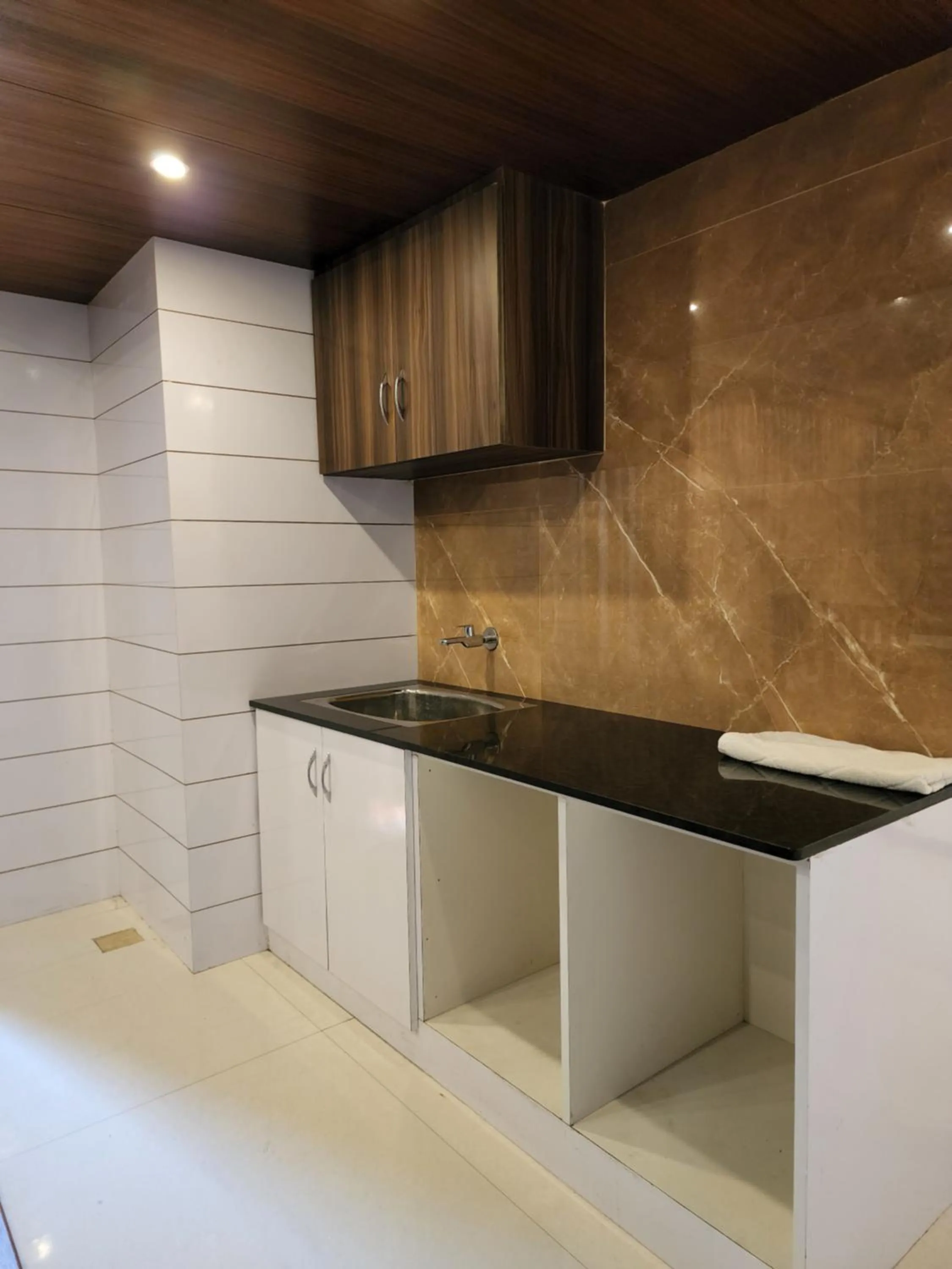 Kitchen or kitchenette in Hotel Preethi International