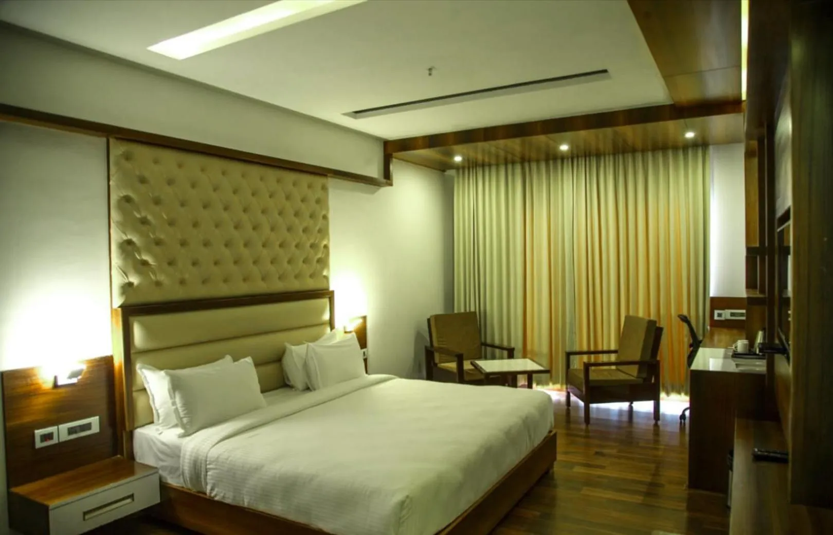 Bedroom, Bed in Hotel Preethi International