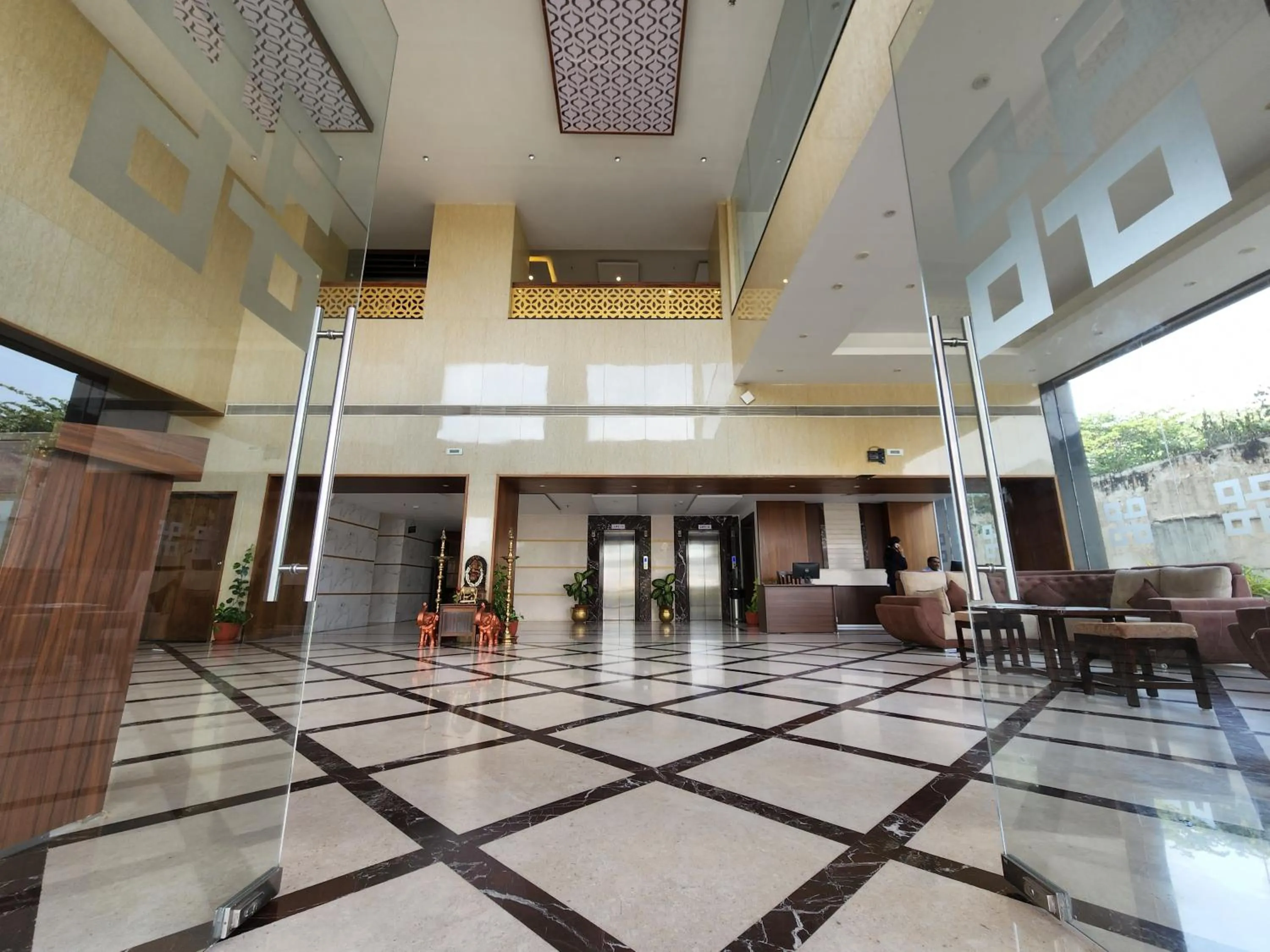 Facade/entrance in Hotel Preethi International