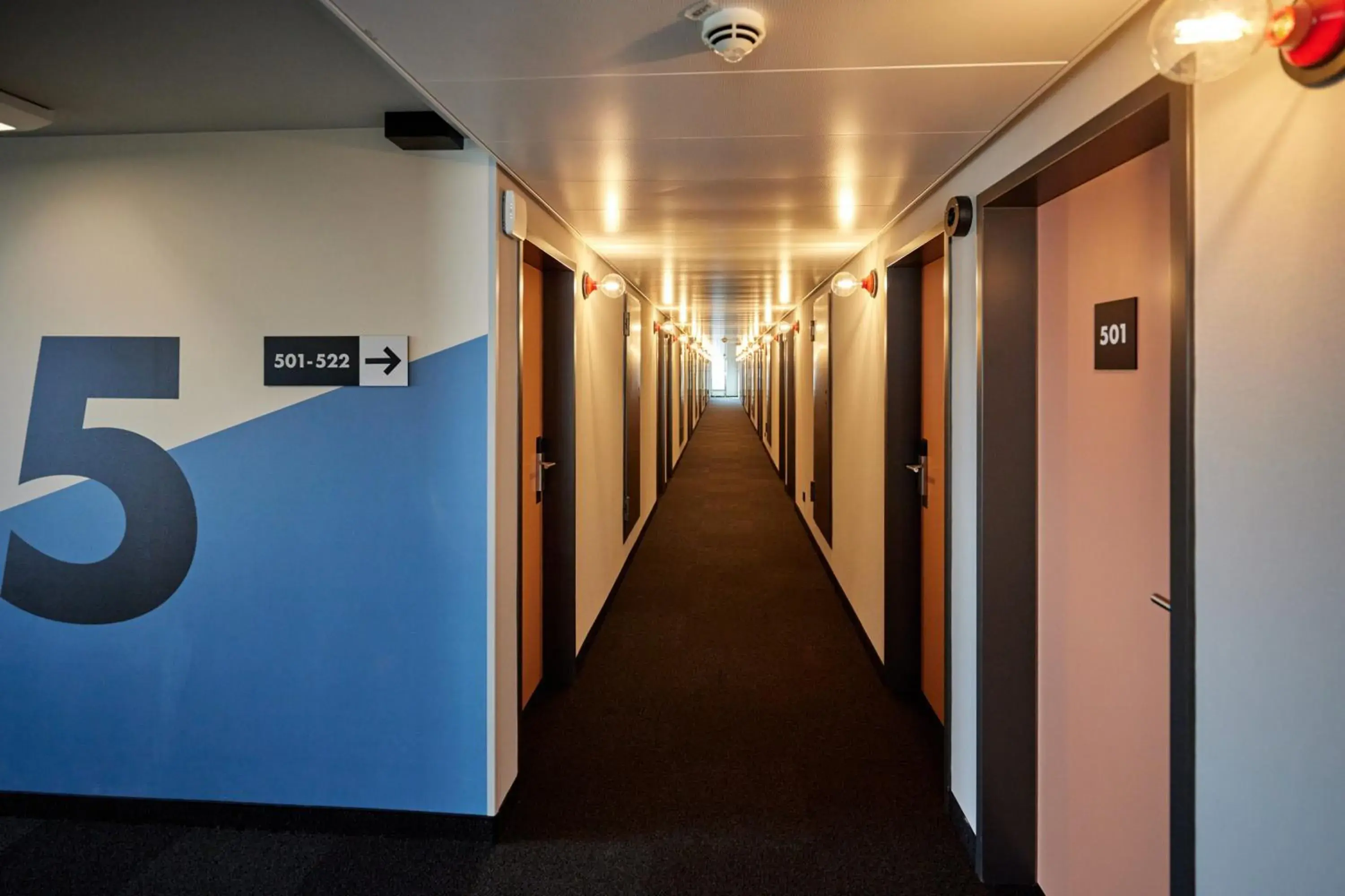Property building in McDreams Hotel Stuttgart-City Property building in McDreams Hotel Stuttgart-City