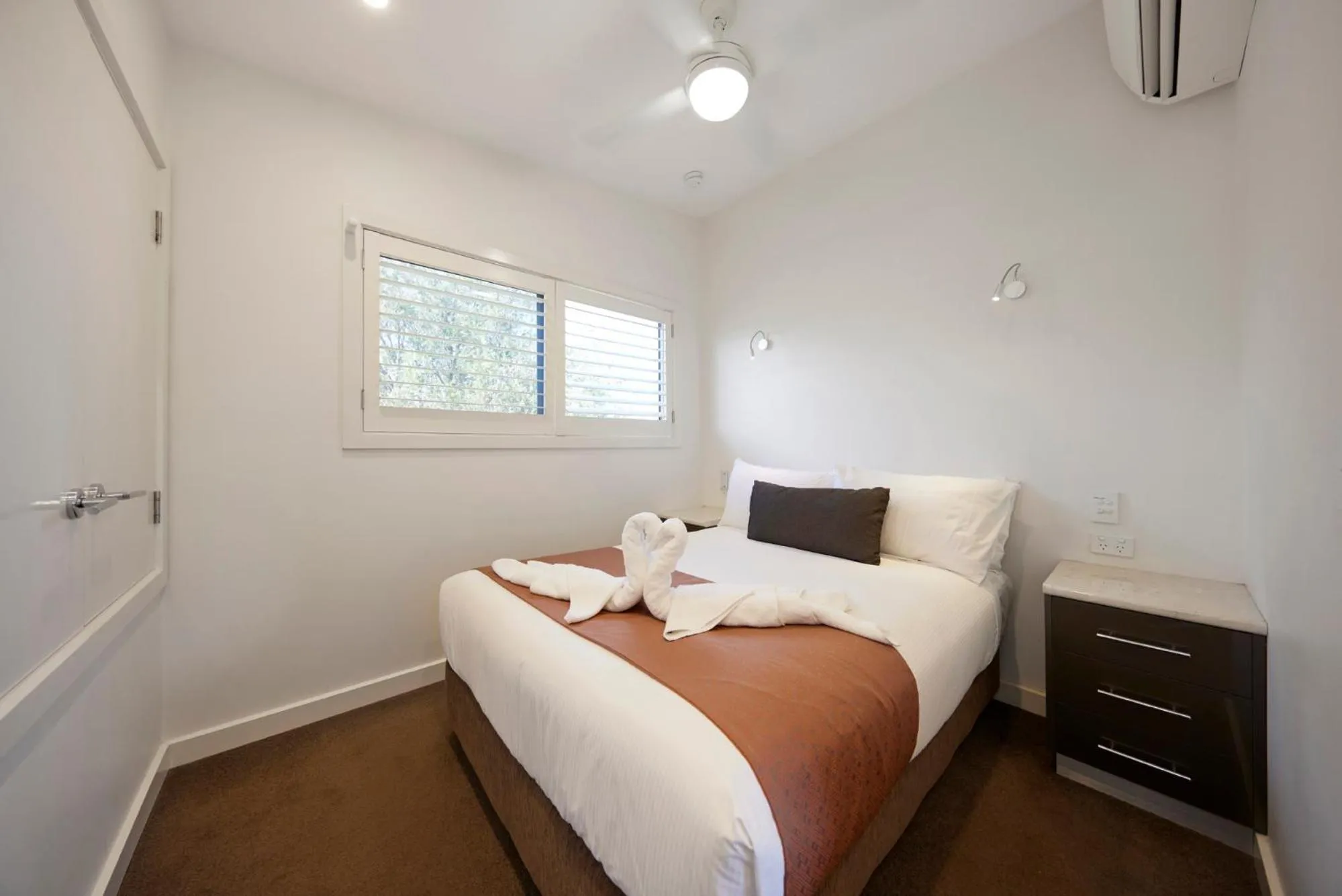 Bedroom, Bed in Brisbane Holiday Village