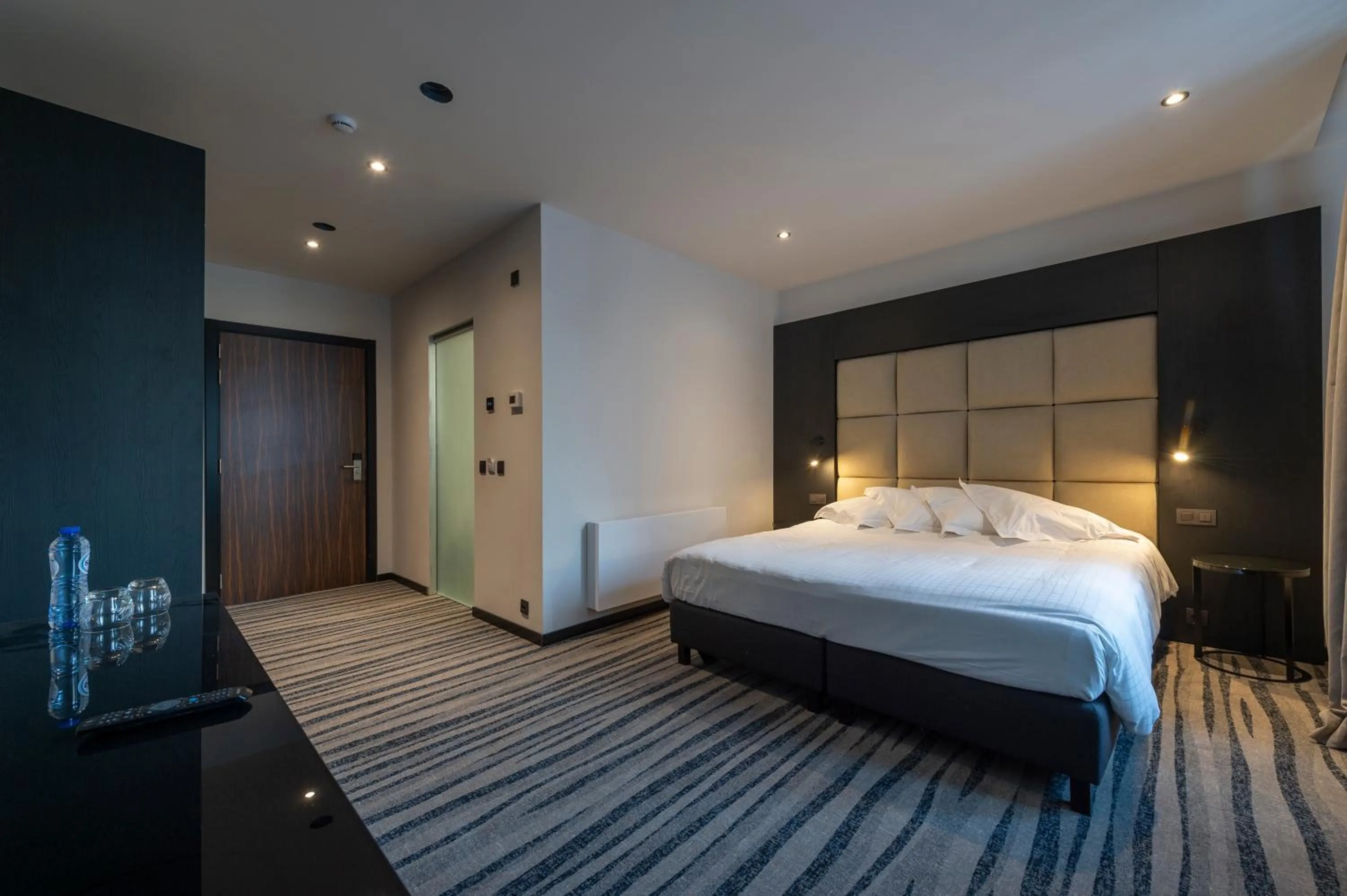 Photo of the whole room, Bed in Hotel Monarc