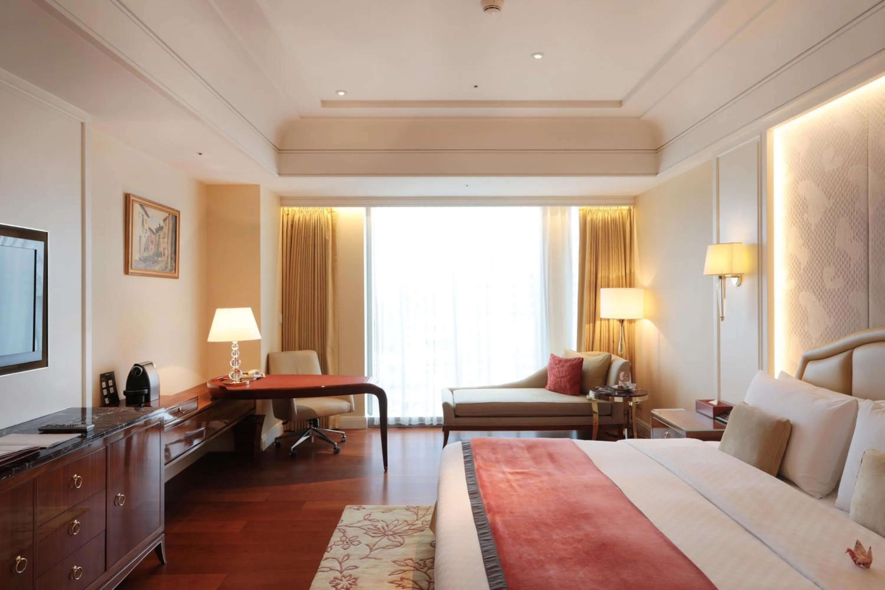 Bedroom, Bed in The Okura Prestige Taipei