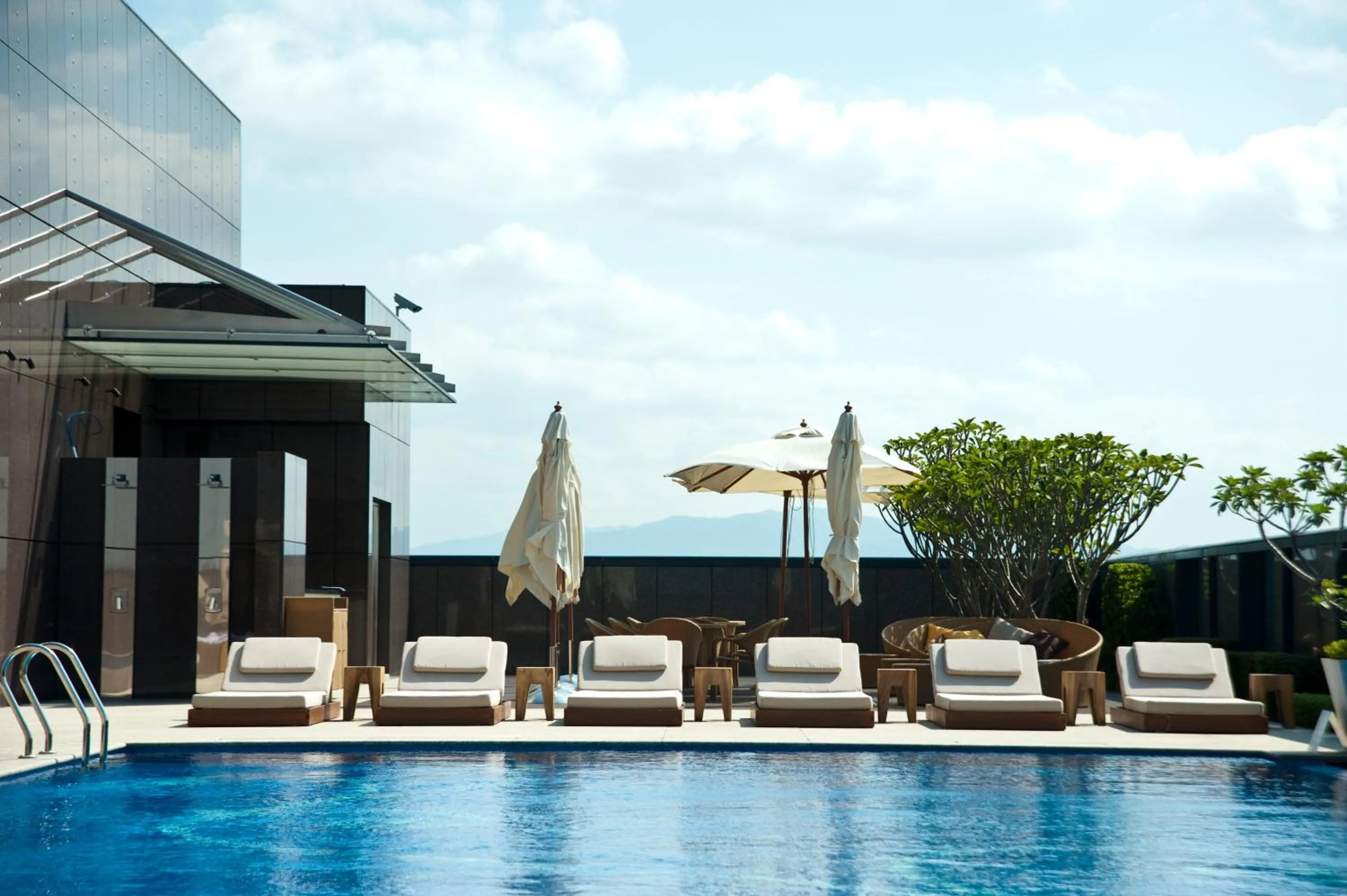 Swimming pool in The Okura Prestige Taipei