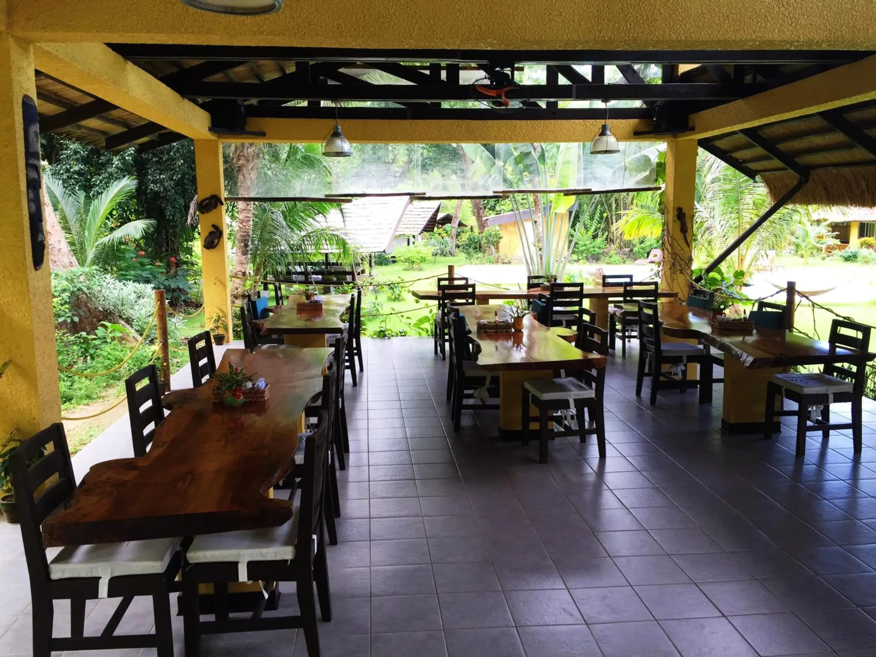 Restaurant/places to eat in La Natura Resort Restaurant/places to eat in La Natura Resort