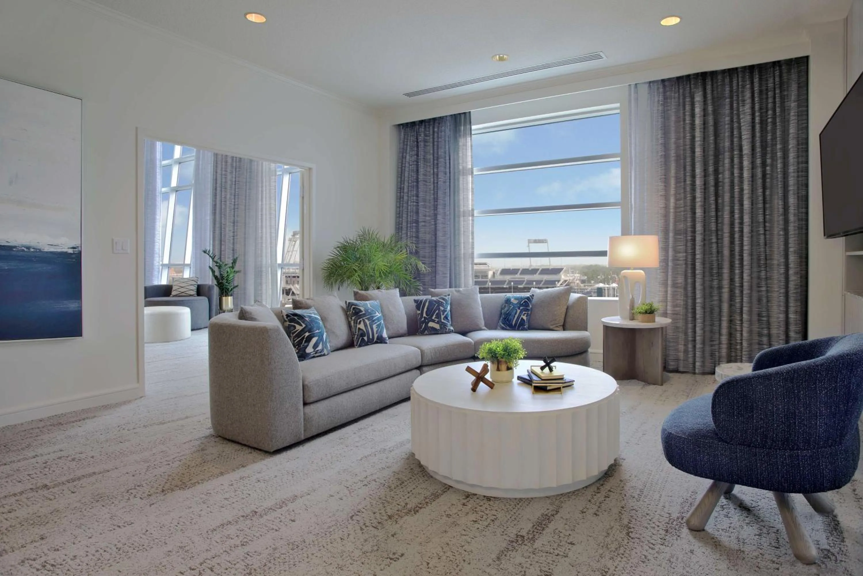 Living room in Hilton Omaha