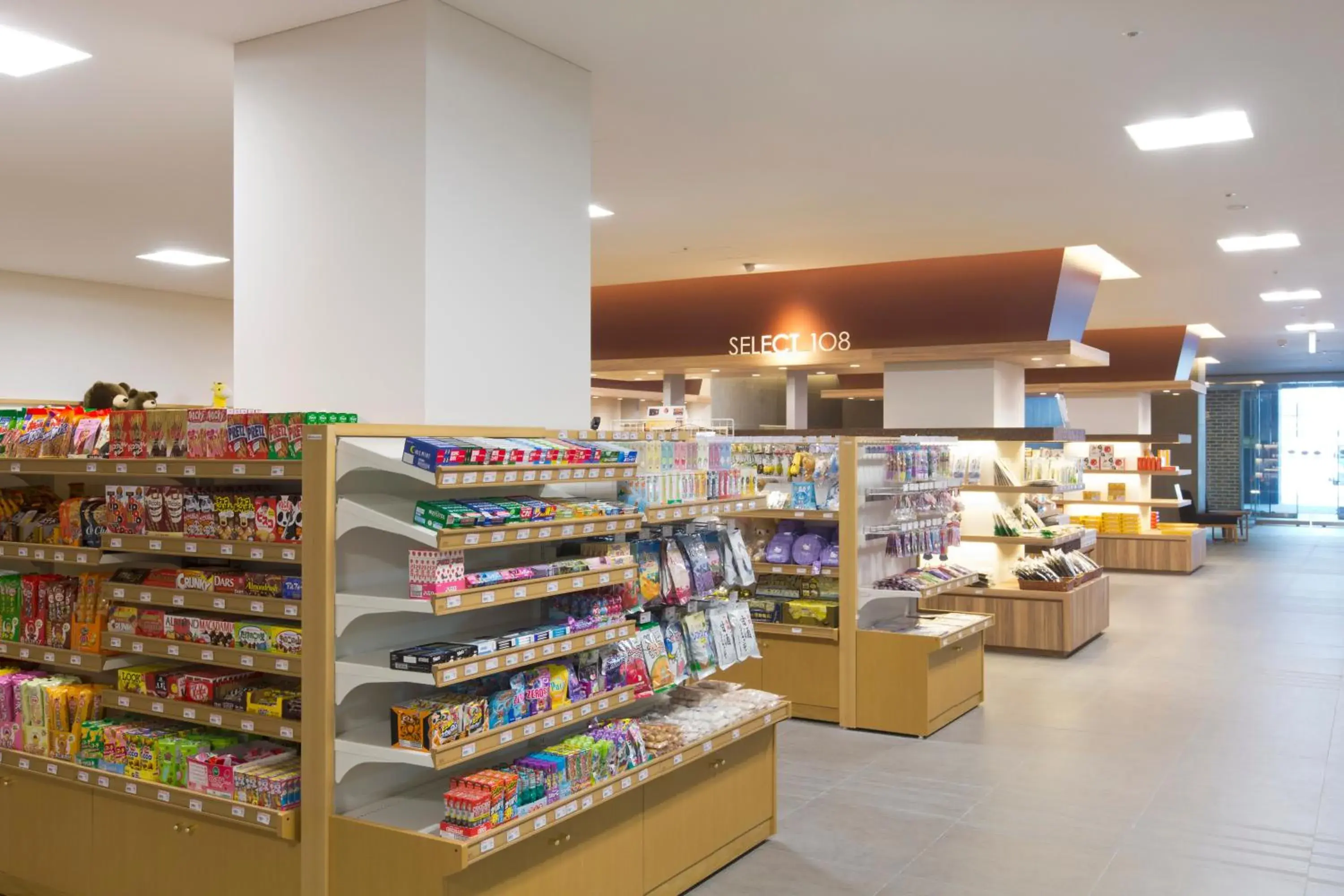 On-site shops in The Lake View Toya Nonokaze Resort On-site shops in The Lake View Toya Nonokaze Resort