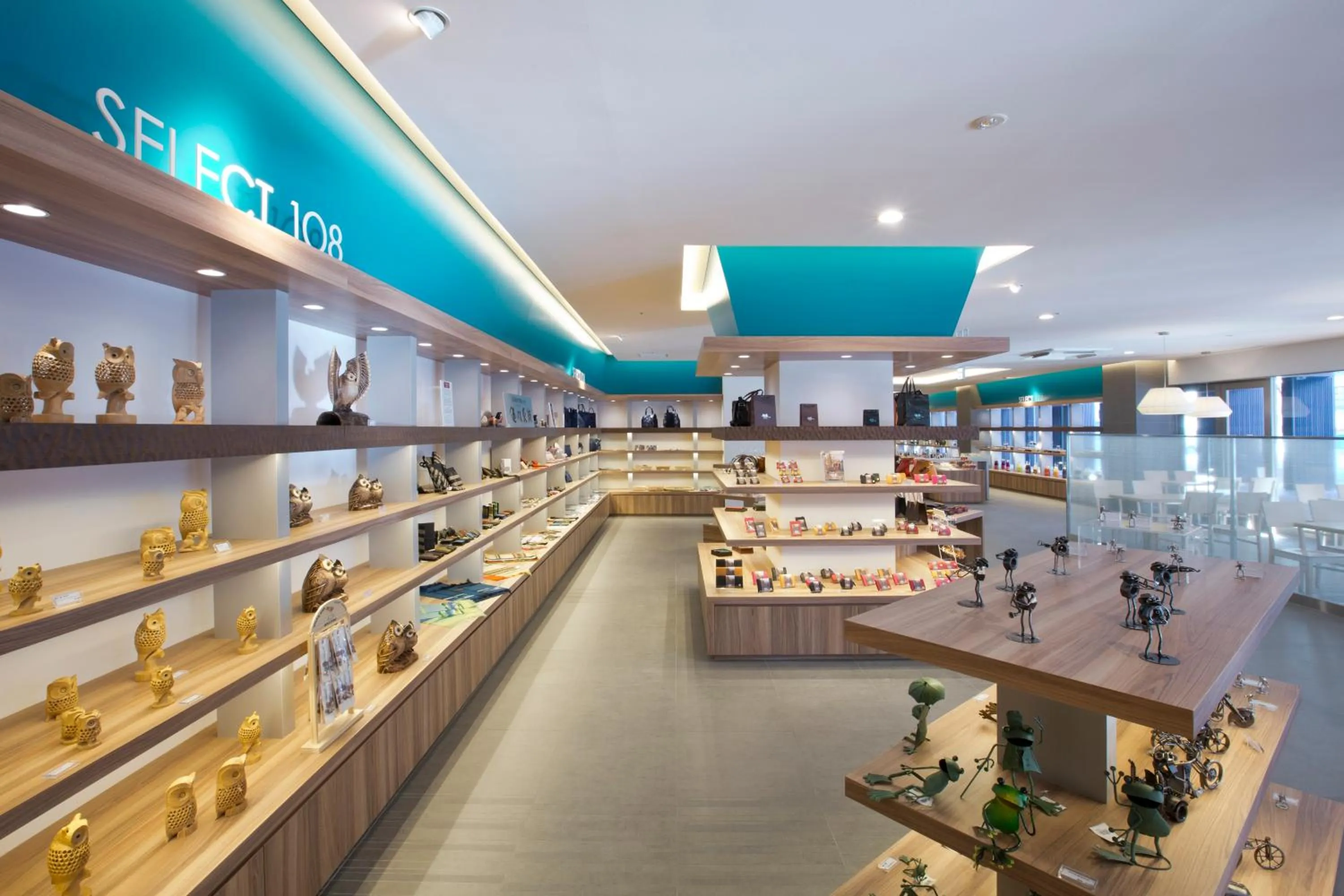 On-site shops in The Lake View Toya Nonokaze Resort