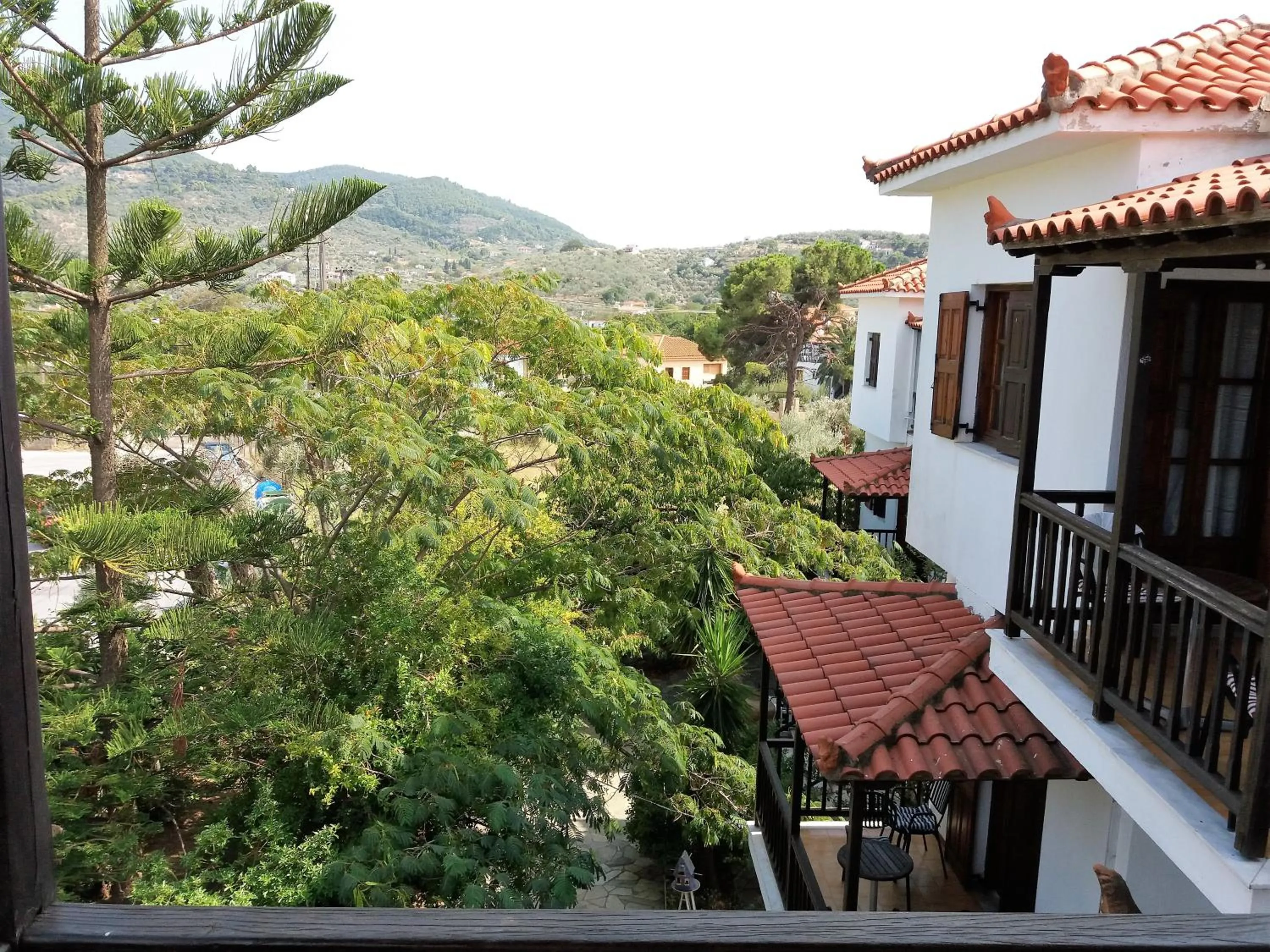Inner courtyard view in Anofli Suites