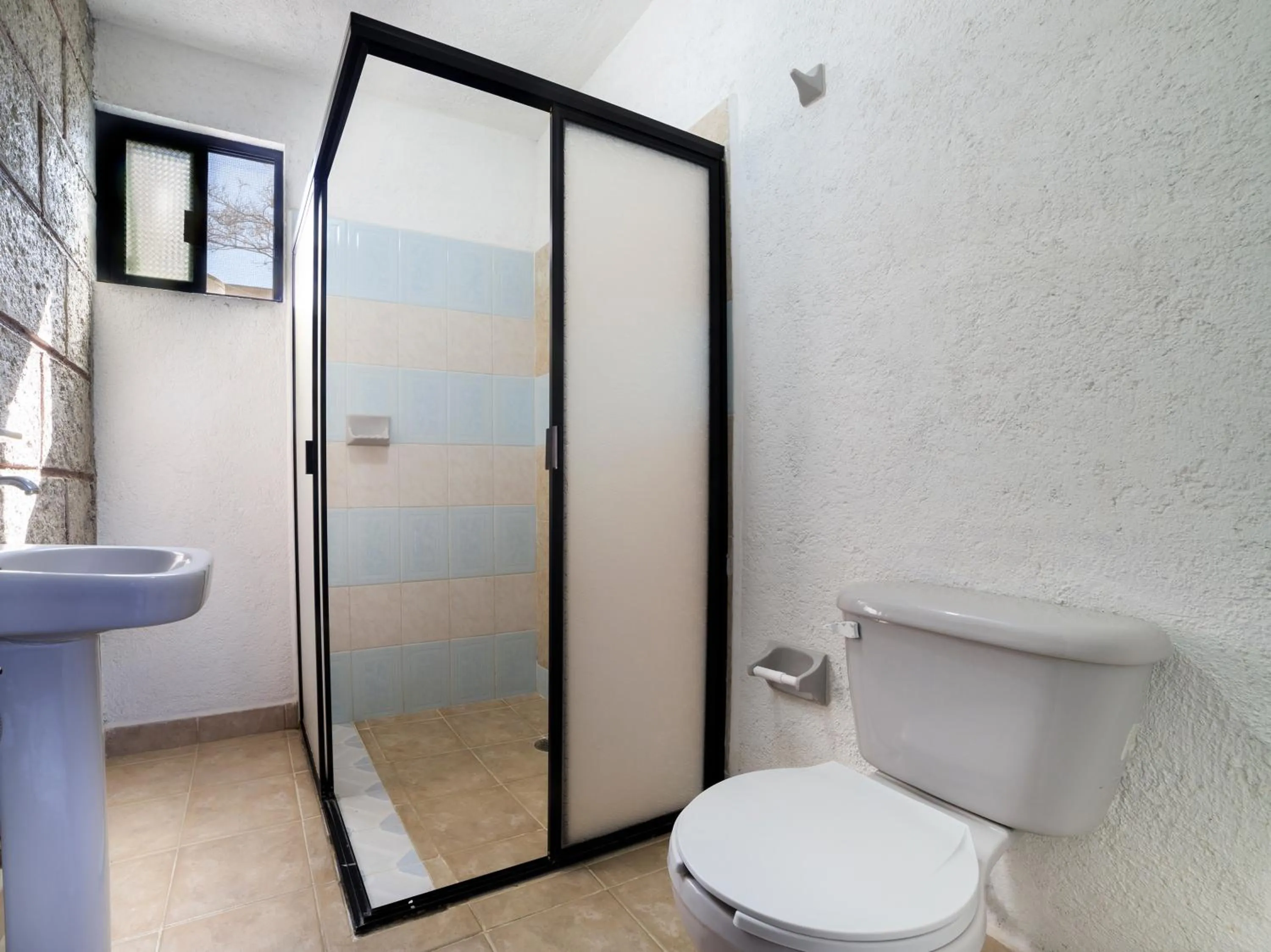 Toilet in Hotel Quinta Mirador Zacualli