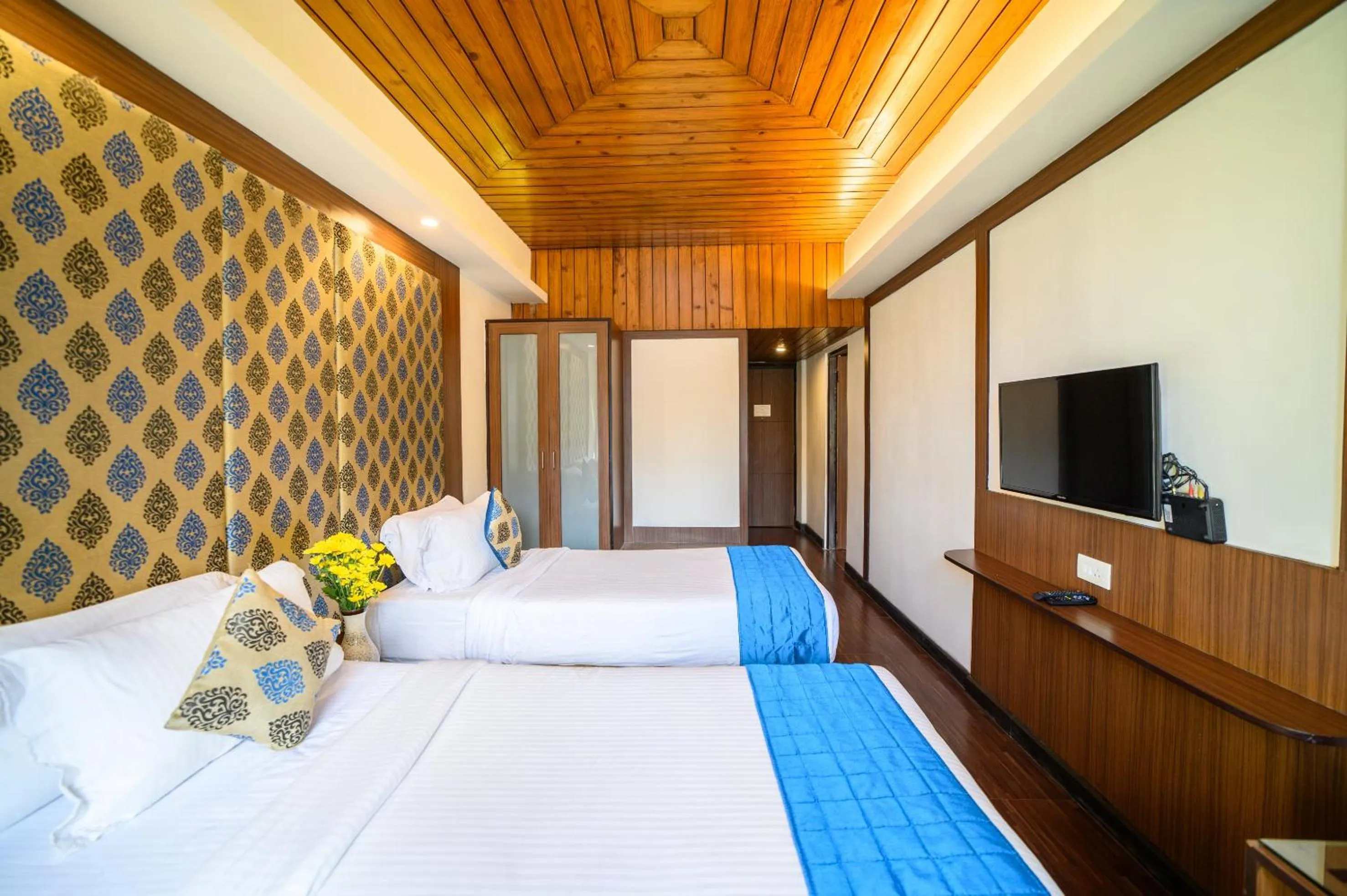 Bed in Sinclairs Darjeeling