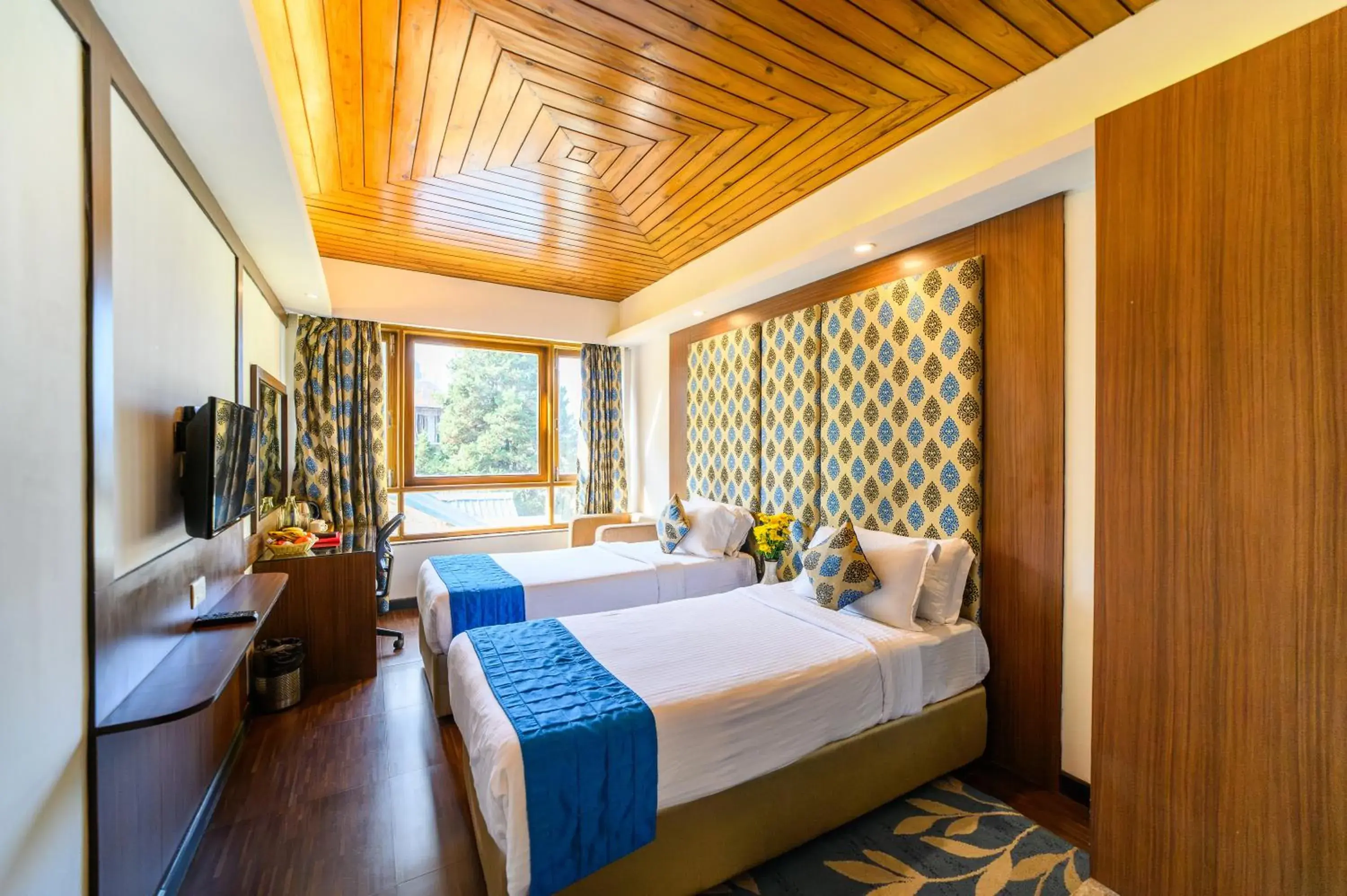 Bedroom, Bed in Sinclairs Darjeeling Bedroom, Bed in Sinclairs Darjeeling