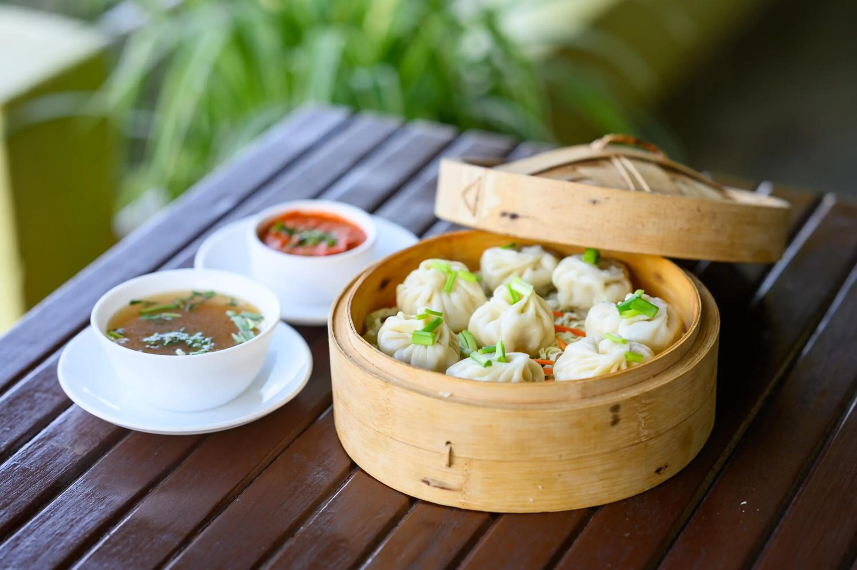 Food in Sinclairs Darjeeling